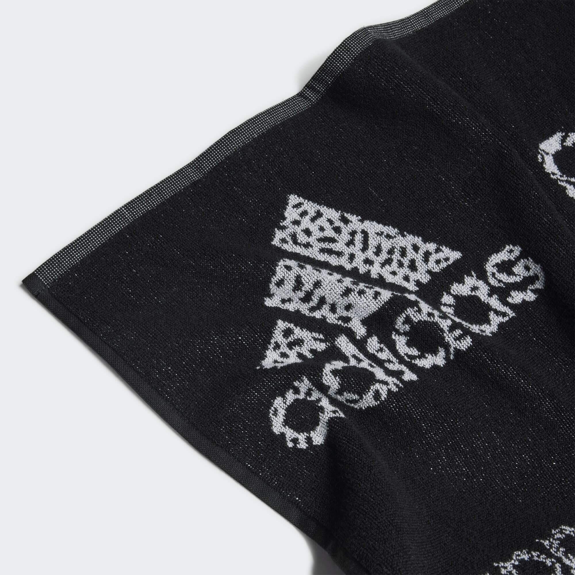 Branded Must-Have Towel 3/5