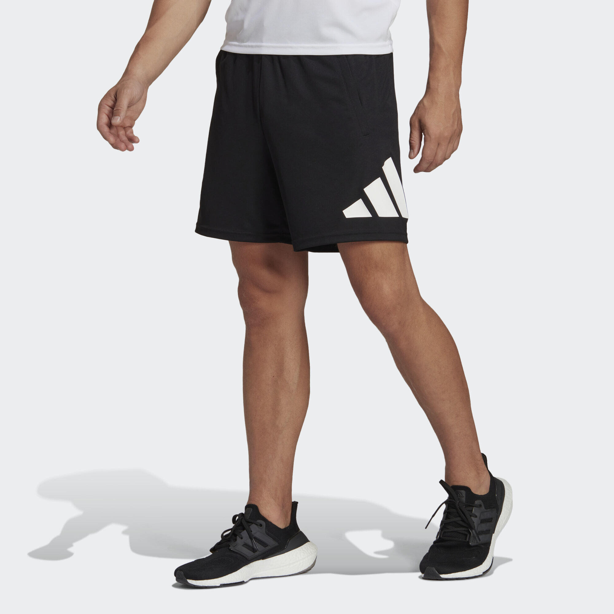 Adidas - Short De Training Avec Logo Train Essentials - Short - Blanc|noir - 52 2xl - Decathlon