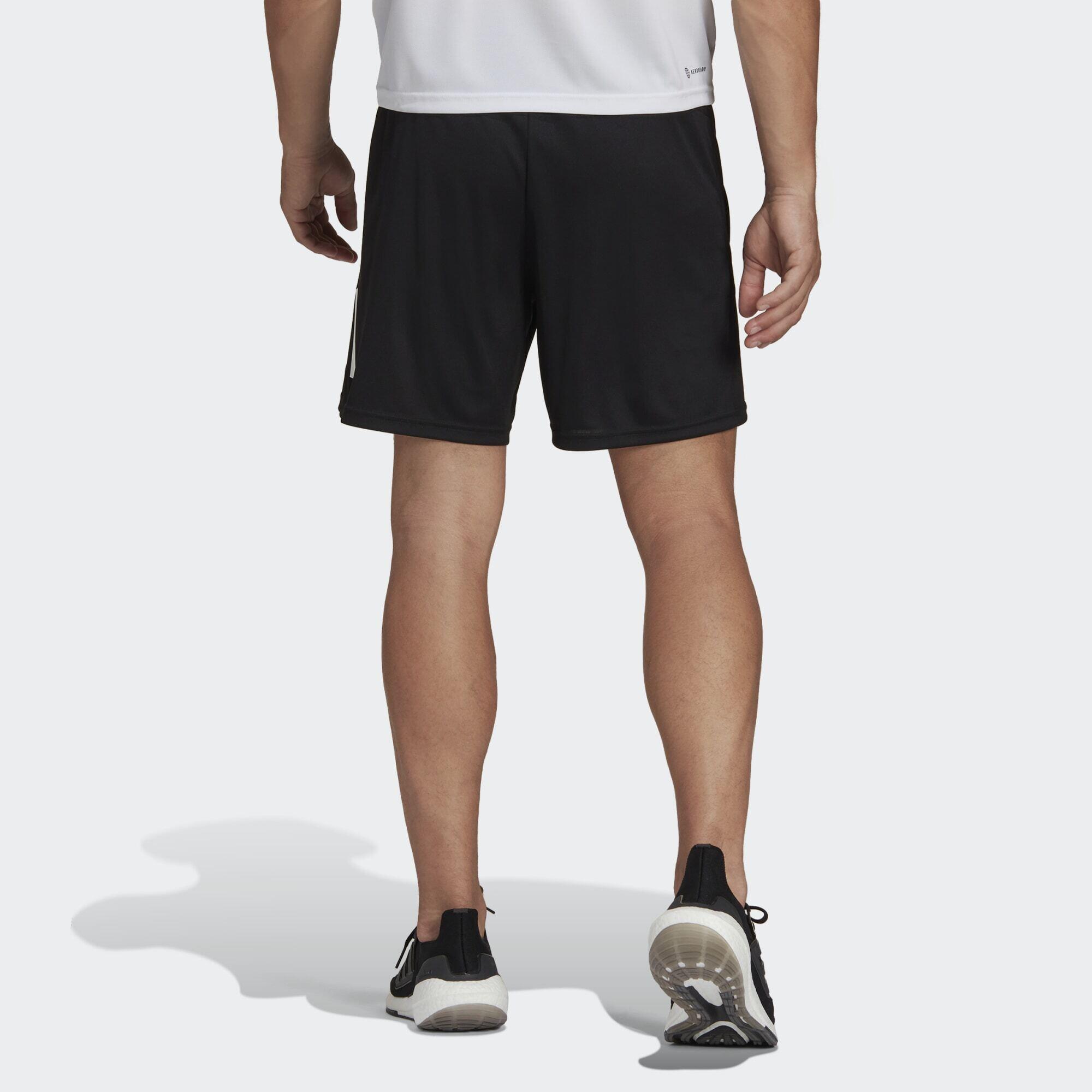 Training shorts with Train Essentials logo