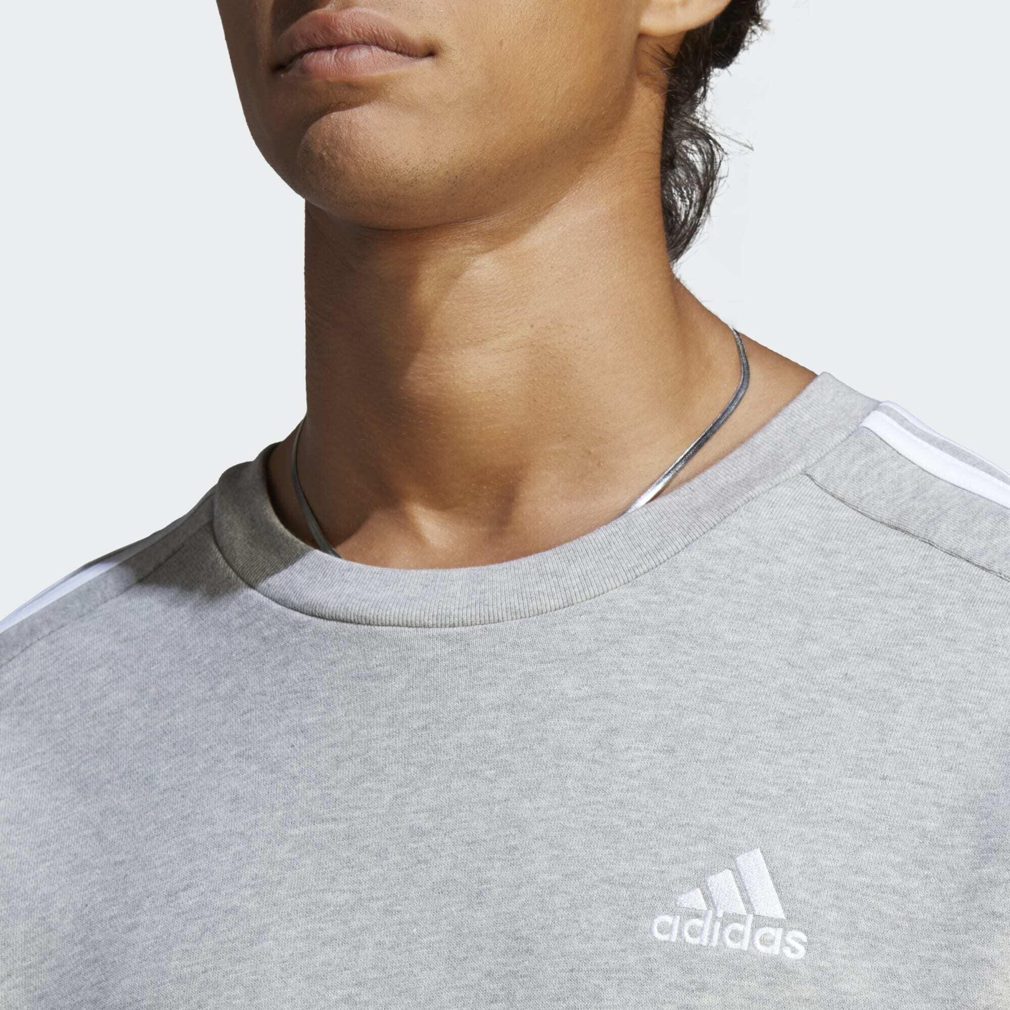 3 stripes crewneck