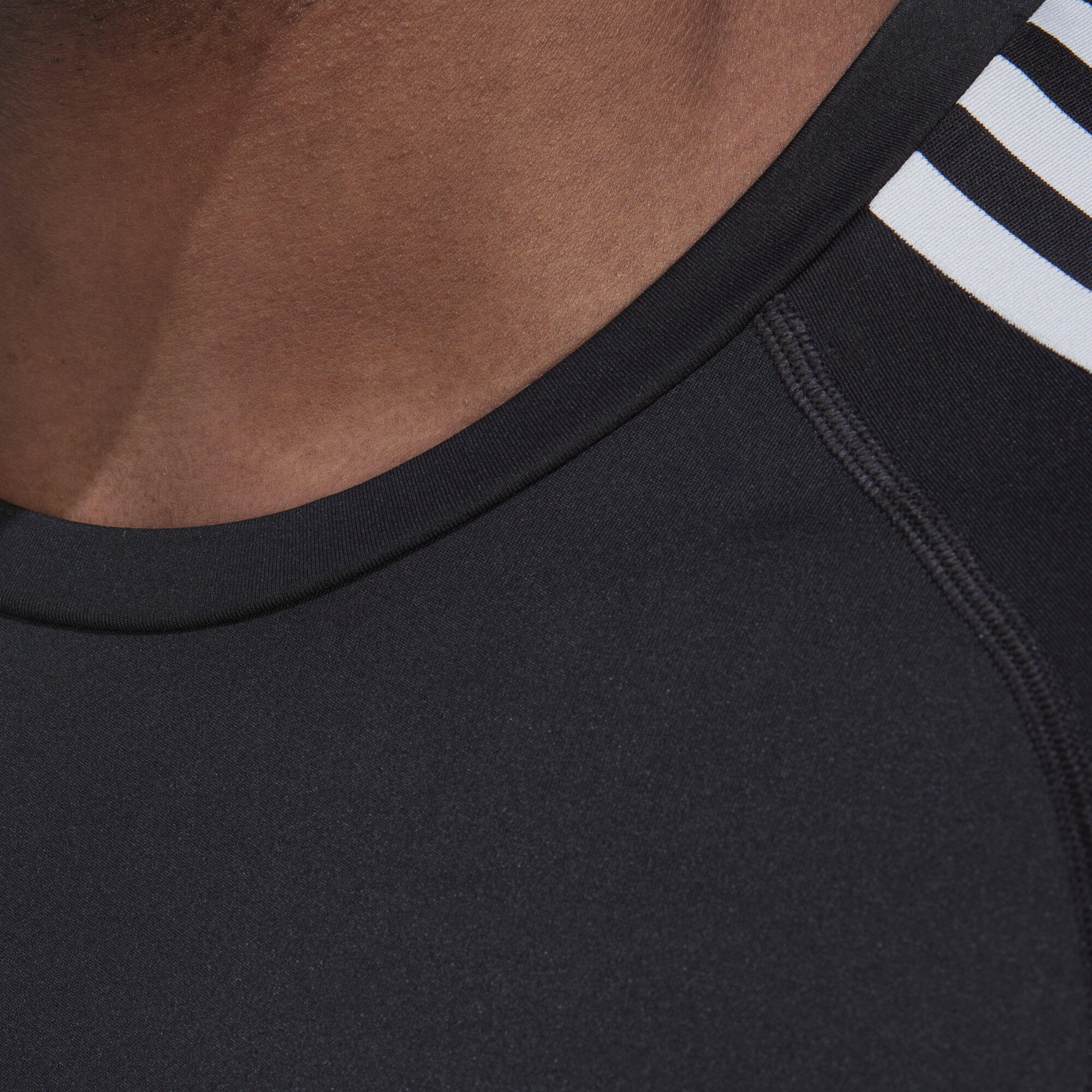 Techfit 3-Stripes Training Long Sleeve Tee 4/5