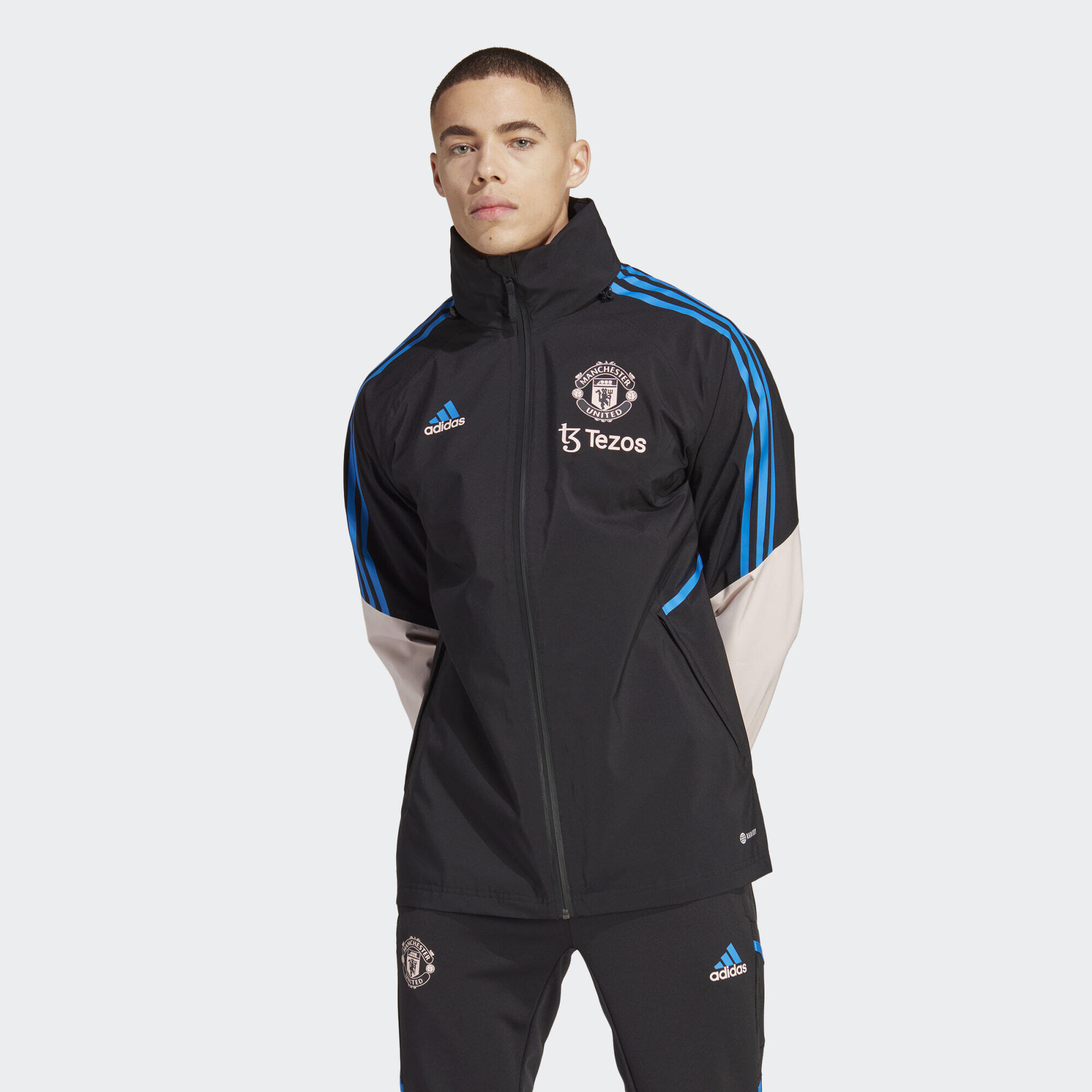 Manchester United Condivo 22 Waterproof Jacket