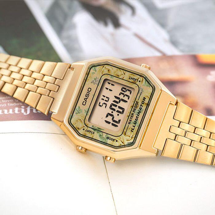 Relógio Casio Gold Flowers LA680WEGA-9CEF Multidesporto Mulher Dourado