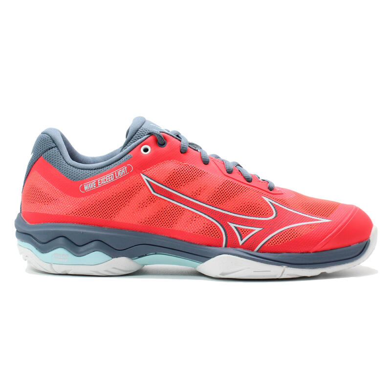 Pantofi de tenis pentru femei Mizuno Wave Exceed Light AC Fierry Coral 2