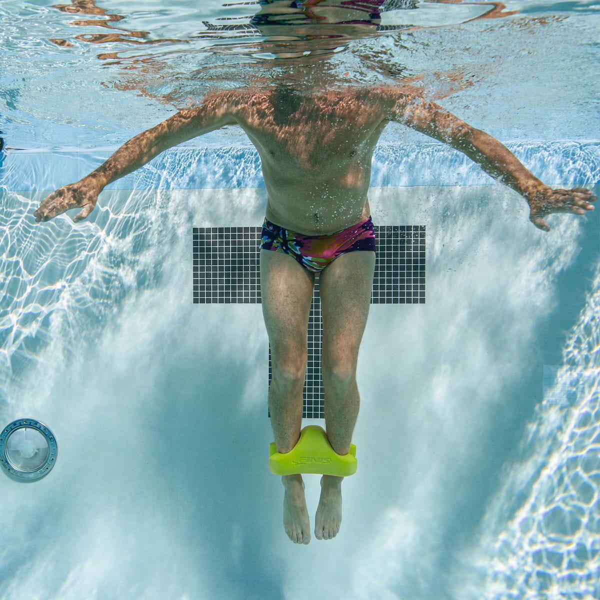 Pull Buoy per il nuoto Finis Hydrodinamic Ankle doppio uso Giallo 2/6