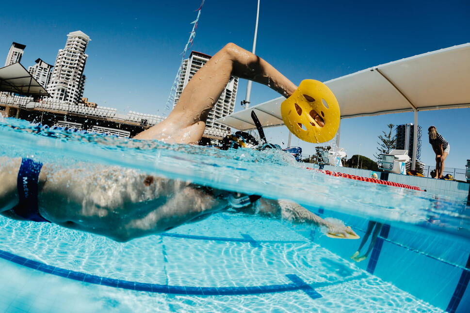 Wiosełka treningowe pływackie Finis Manta Swim Paddle