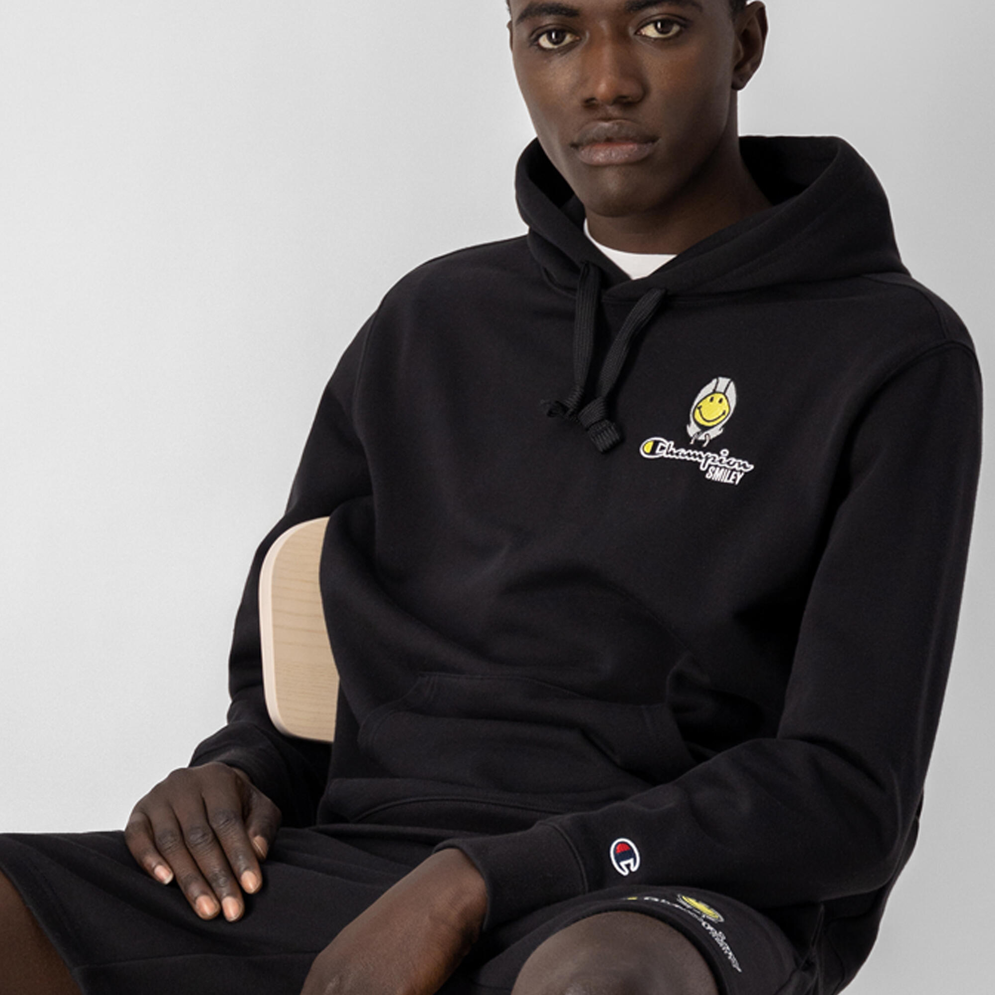 Sweat à capuche Champion modèle 218218-KK001 pour homme 5/7