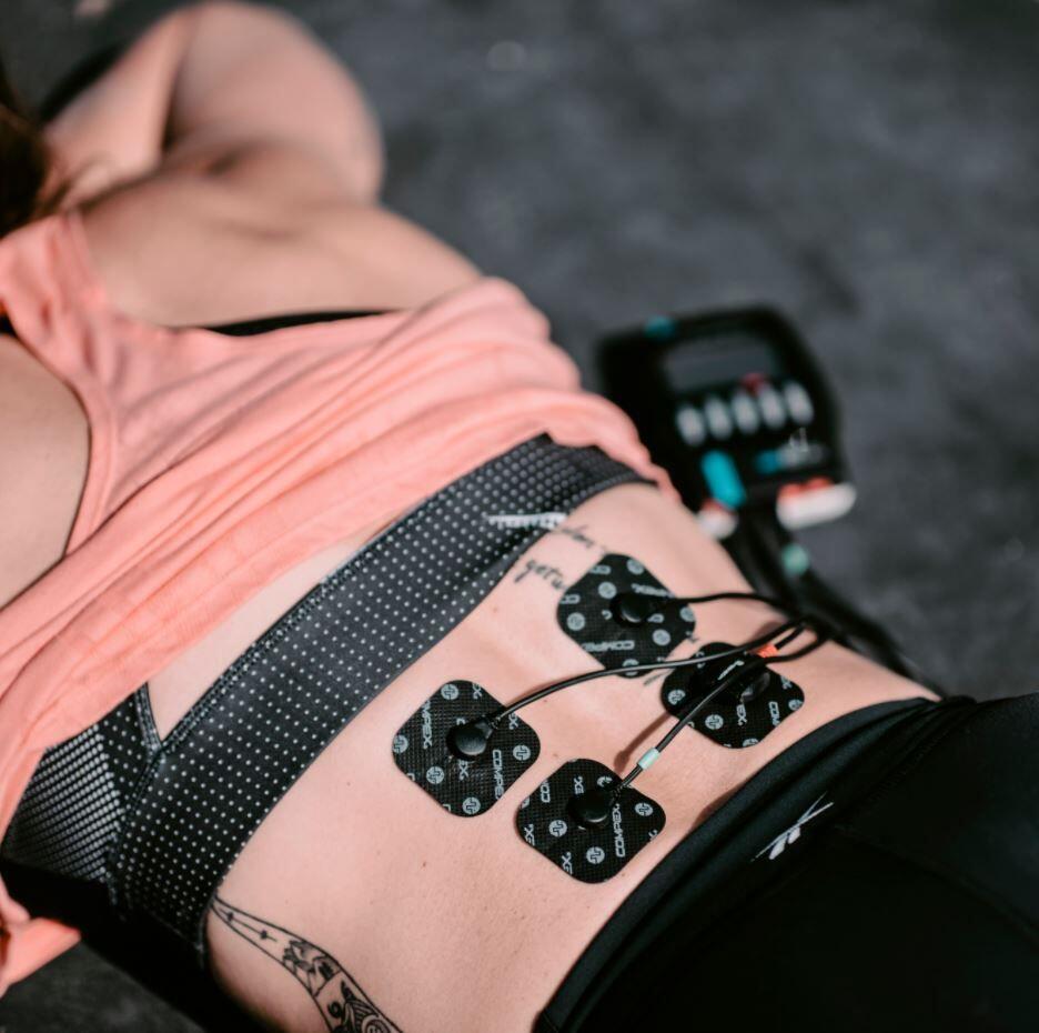 Compex SP 2.0 Muscle Stimulator To Tone Your Body 3/8