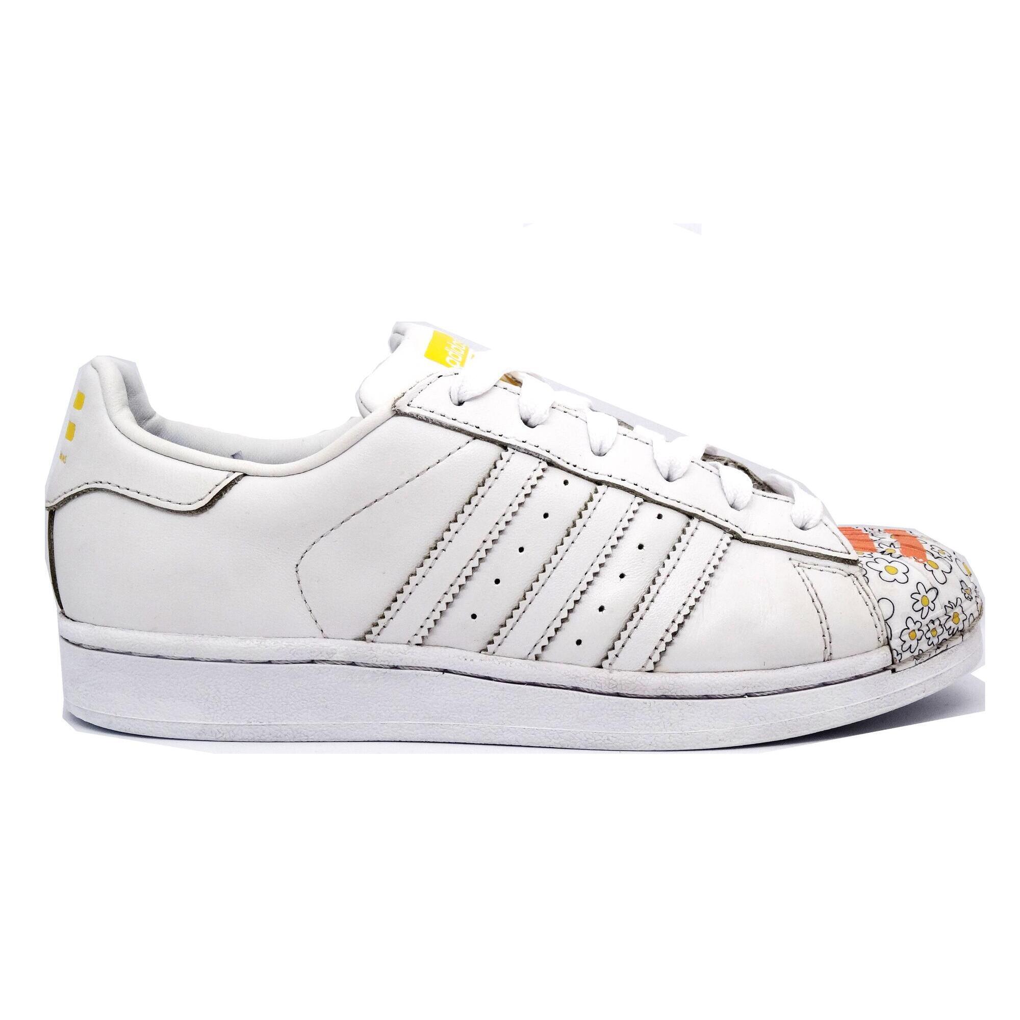 Occasion - Superstar Pharrell Williams - Adidas- Très Bon État