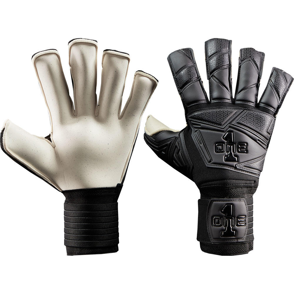 ONE ONE Invictus Stealth + Goalkeeper Gloves