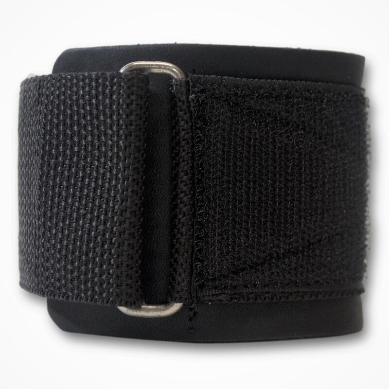 Muñequera de Cuero Reforzada con Ajuste de Velcro INDIGO 1 Unidad 8*6,5 cm Negro