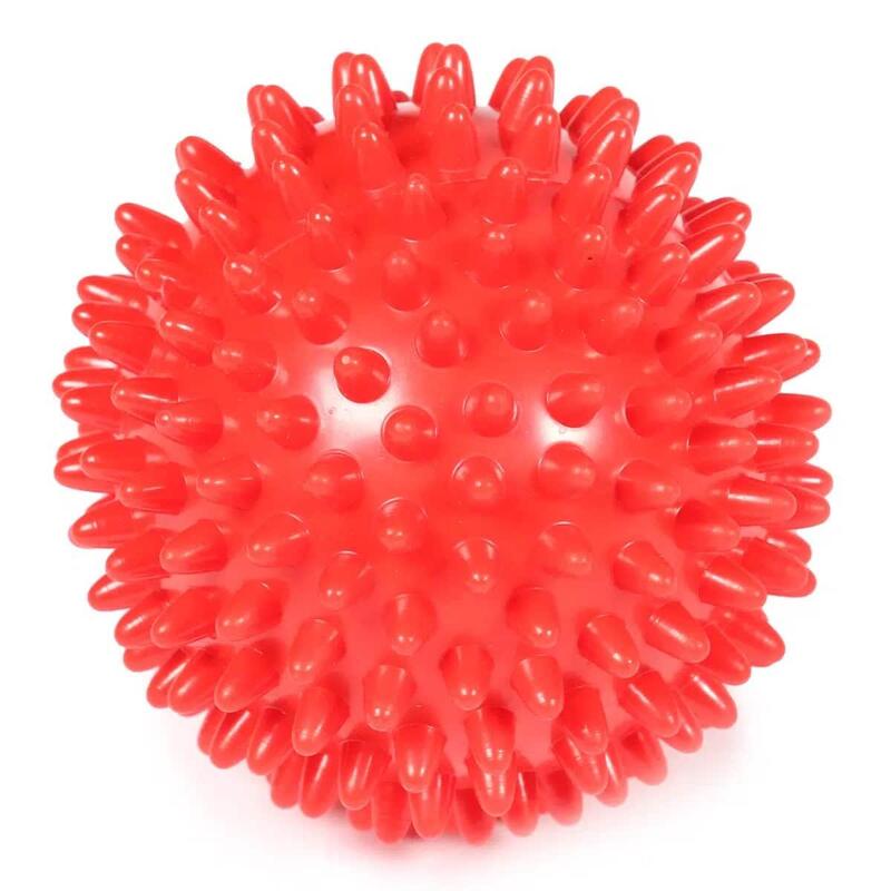 Massageball mit harten Noppen für die Muskeltherapie