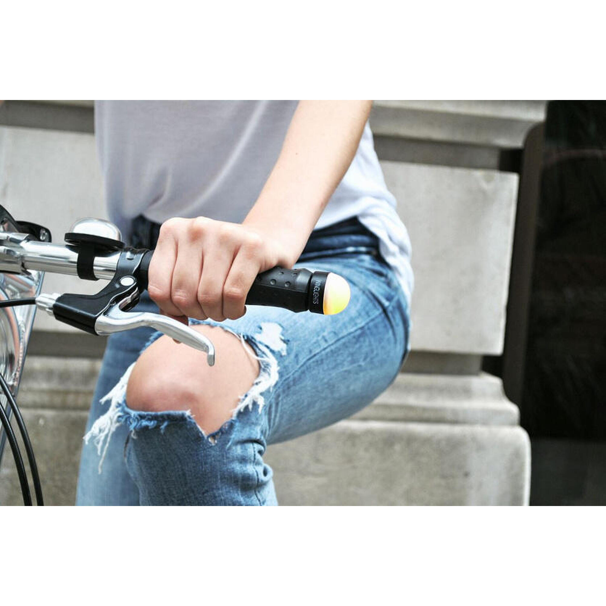 Paire De Feux Clignotants Pour Guidon De Vélo - LED Directionnelles - Piles Incluses - 5 Couleurs Disponibles - 6