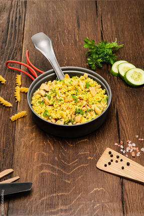 Repas lyophilisé Kurczak w Sosie Curry avec Makaronem