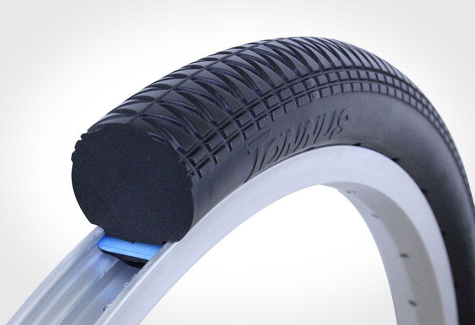 Tannus Aither II Slick Road Bike Tyre, Black - 700c x 25 4/5