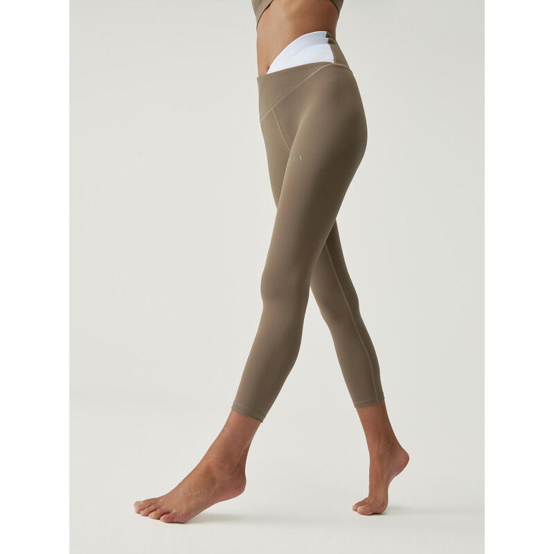 Legging de mujer en tejido performance con capri