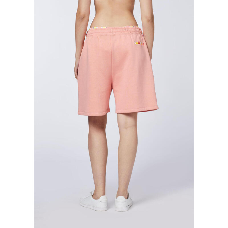 Shorts mit Label-Stickerei hinten