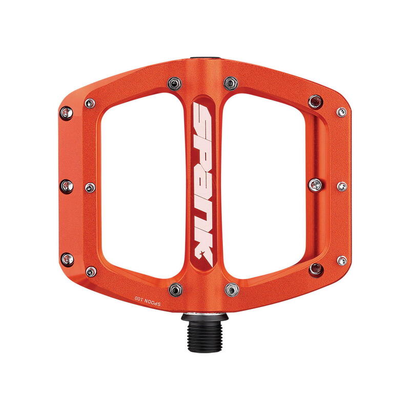 Spoon Reboot Pédale plate - orange      8690€ 8999€ -3%    * La vente débute le 06/05/2025    SPANK Spoon Reboot Pédale plate - orangeVendu exclusivement en ligne   