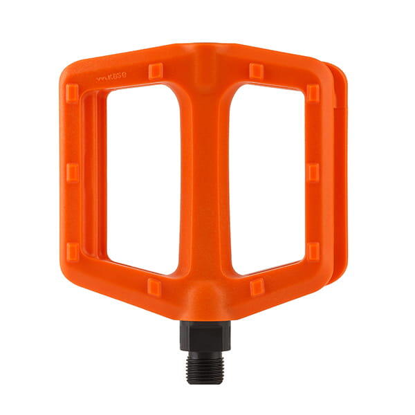 Pédales en nylon - orange      2191€    NS BIKES Pédales en nylon - orangeVendu exclusivement en ligne   