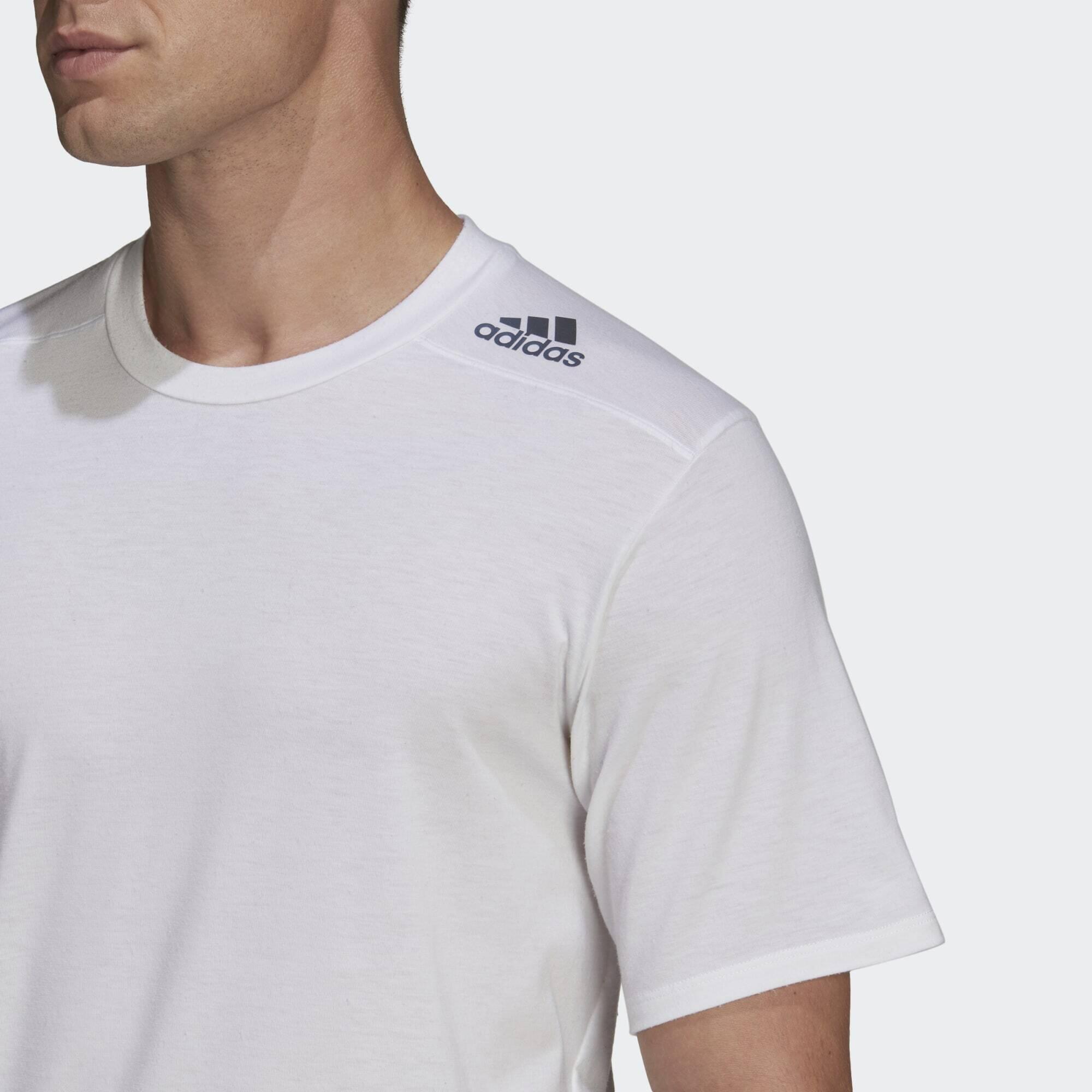 T-shirt Designed for Training 4/5