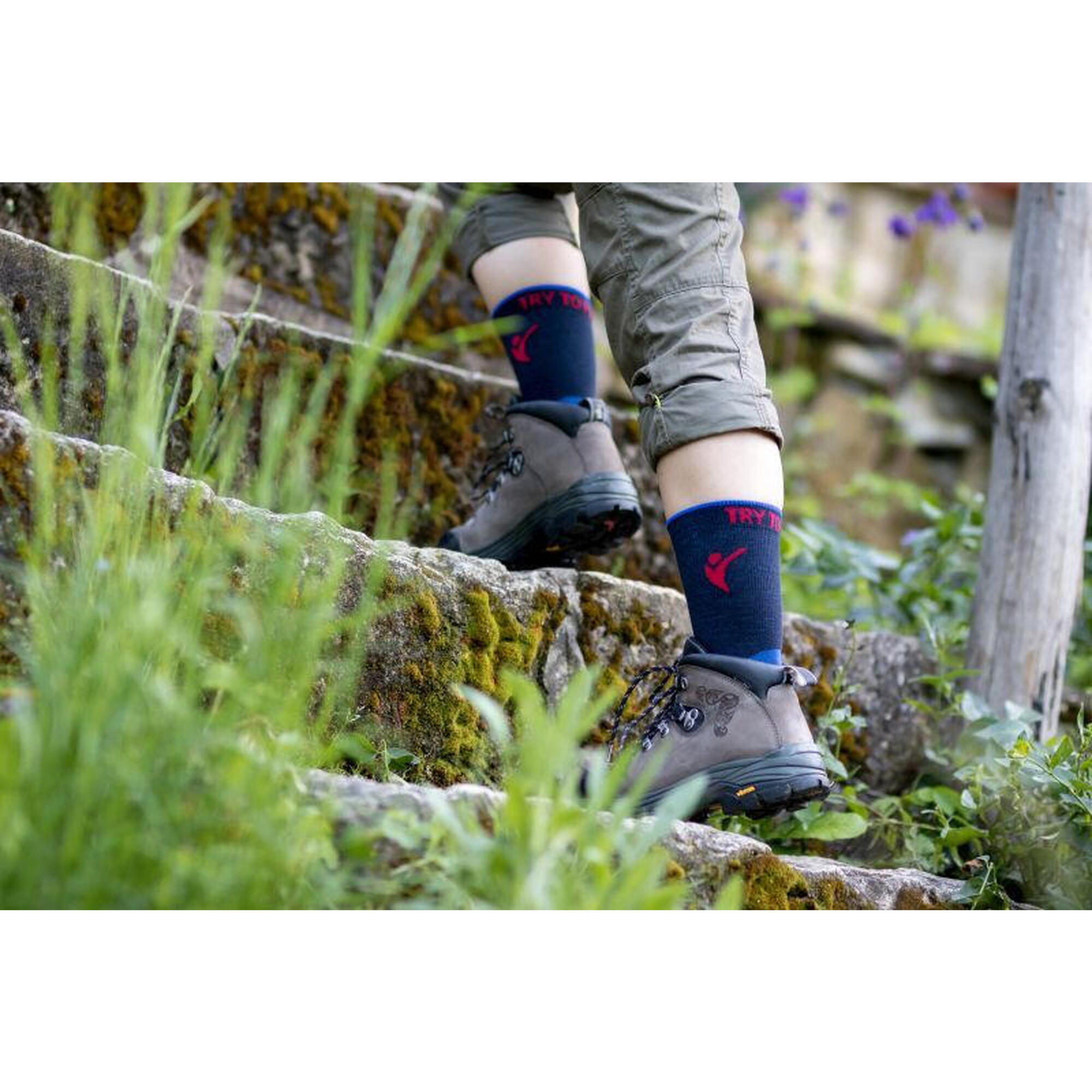 Sosete pentru turism montan LIGHT HIKING SOCKS Albastru inchis