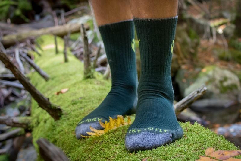Skarpety trekkingowe z wełny merynosów ciemnozielone 2/4
