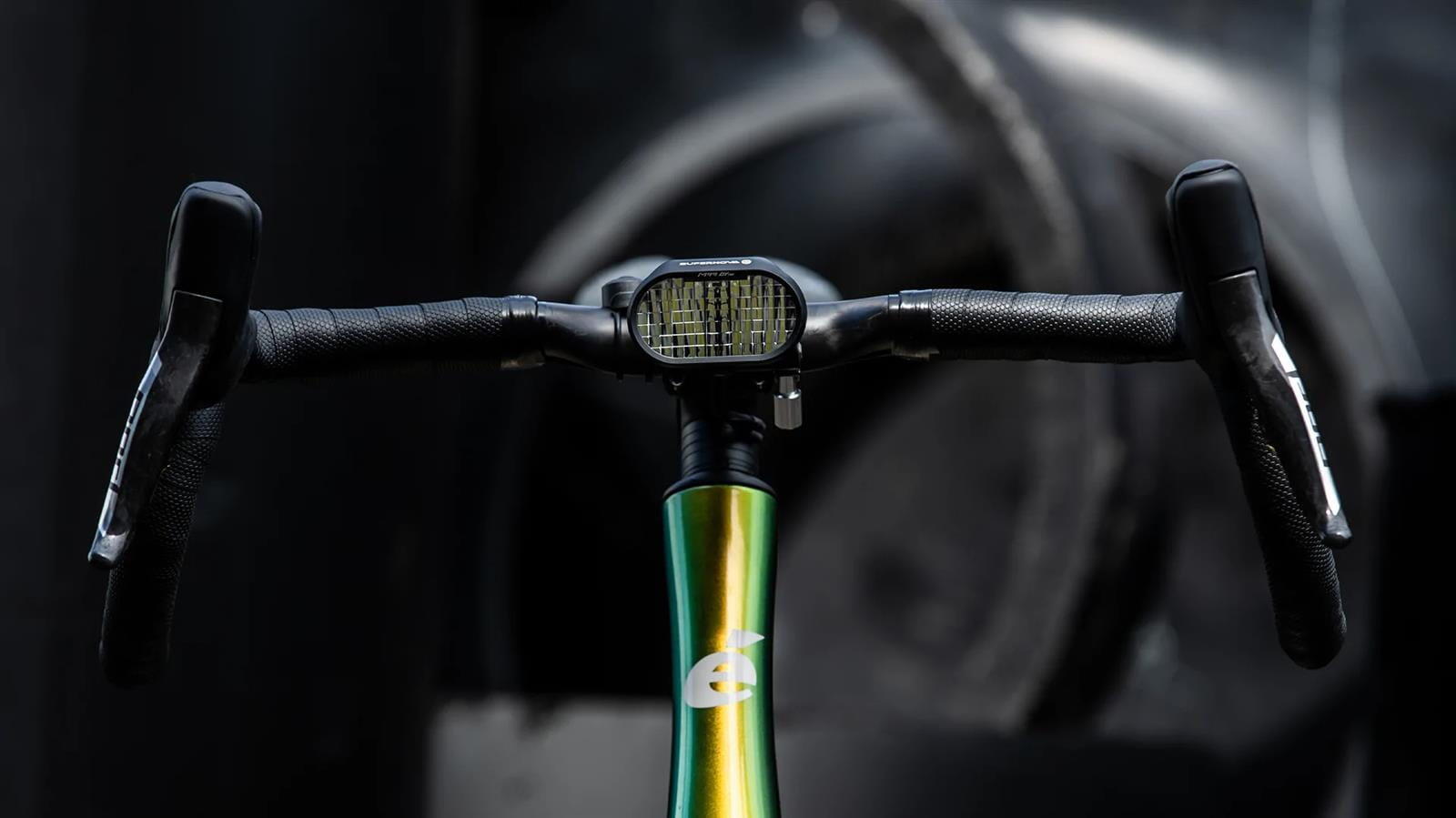 Éclairage vélo M99 DY Pro noir 3/6