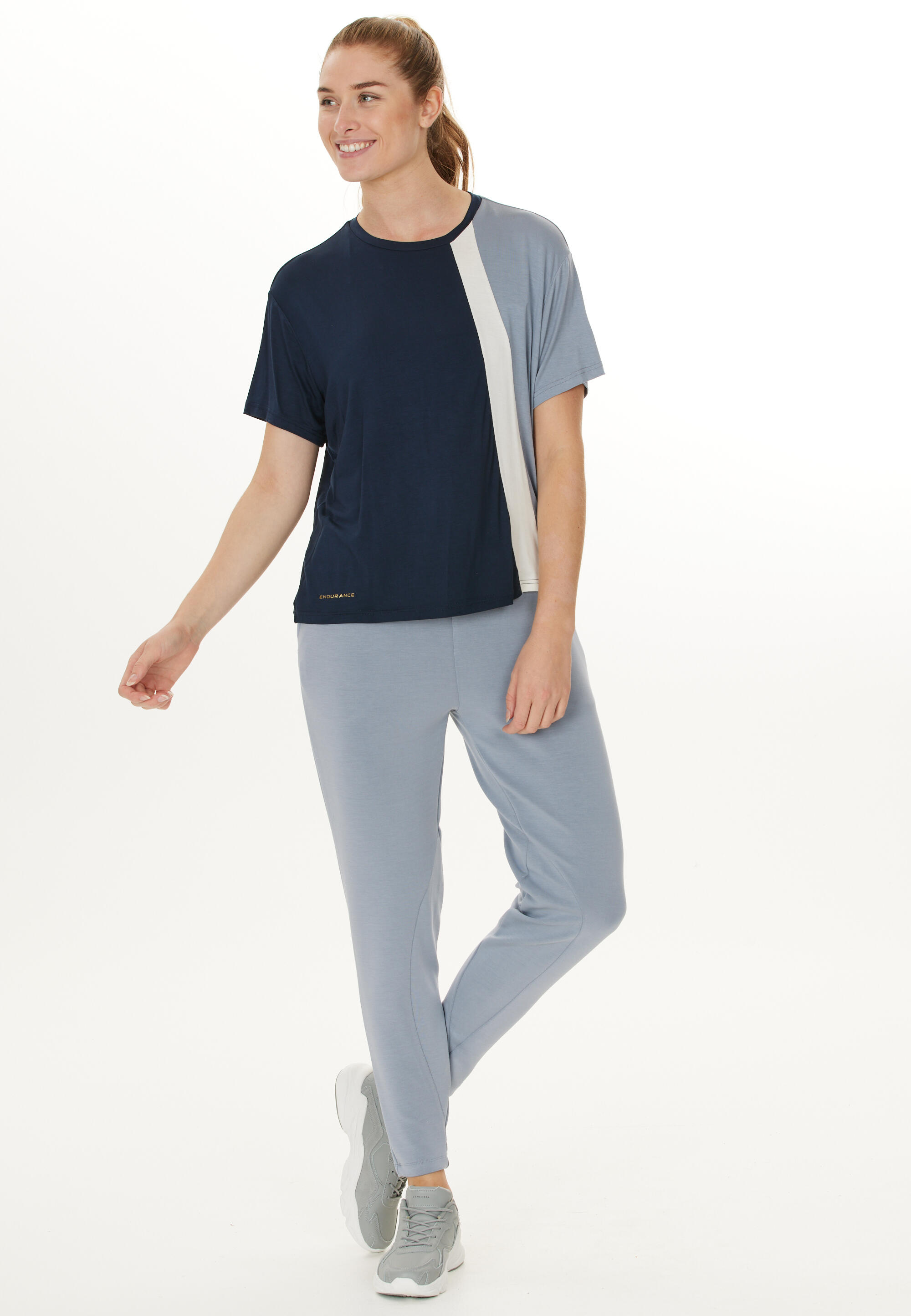 ENDURANCE T-shirt Carla 3/5