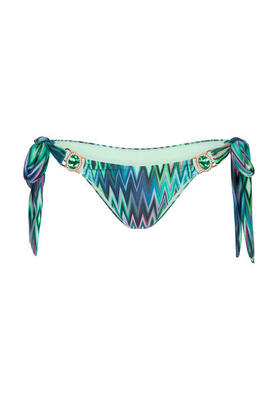 Bikini-Hose Chic in Chevron