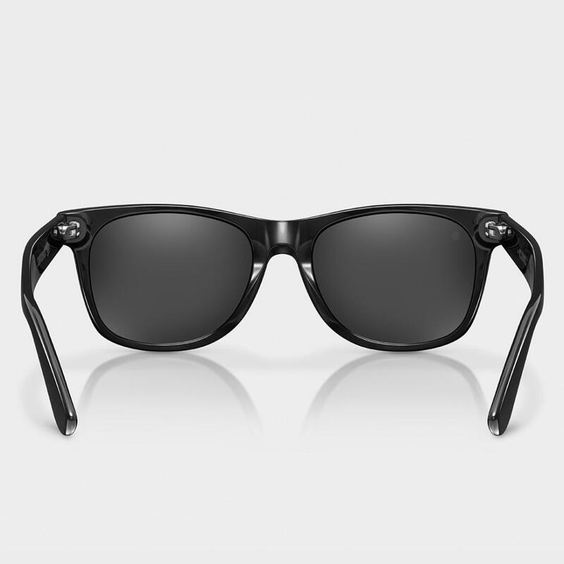 Herren und Damen Surf Sonnenbrille aus recyceltem Acetat Total Black Schwarz