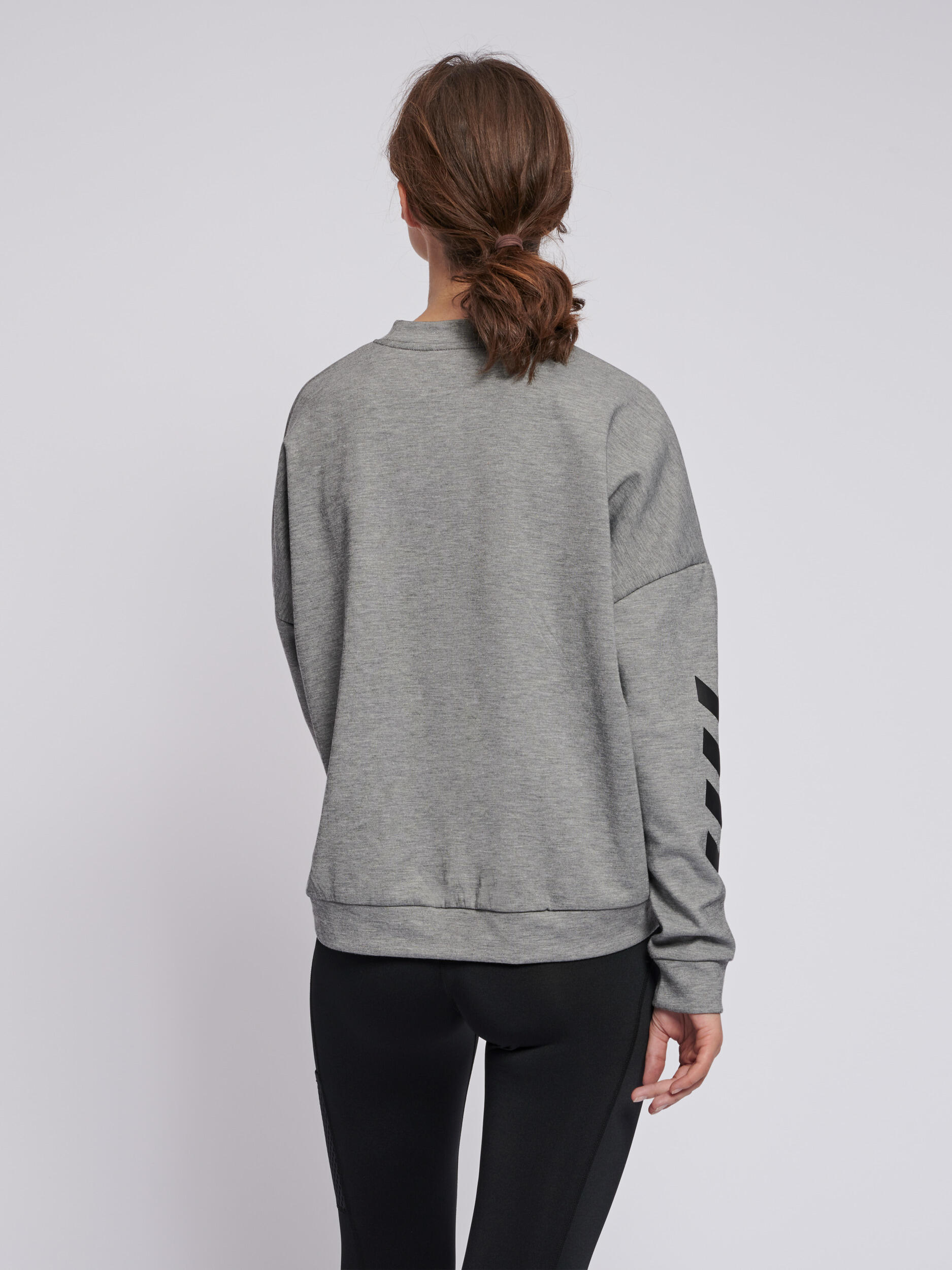 Enfiler Sweat-Shirt Hmlessi Entraînement Femme 3/7