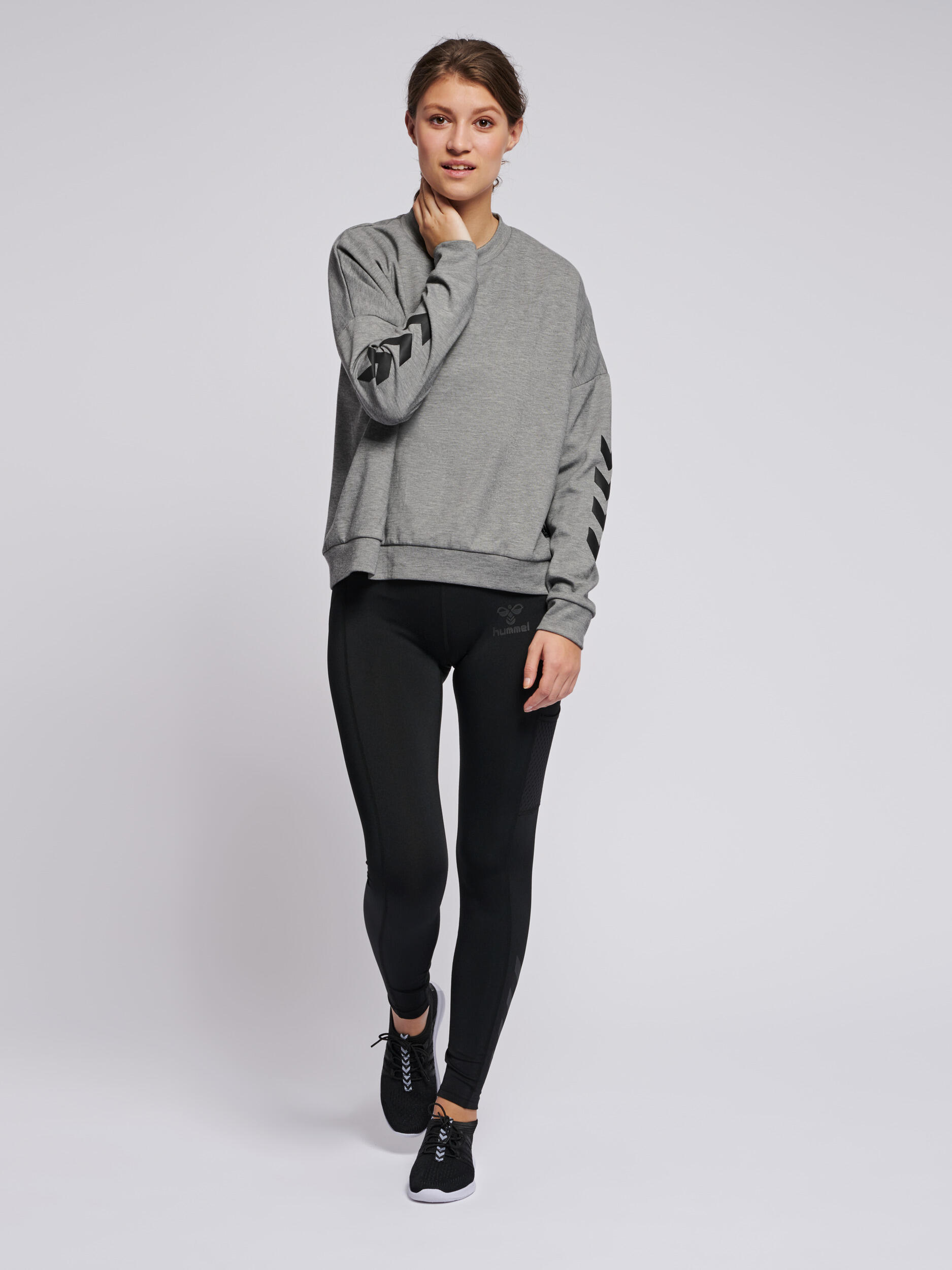 Enfiler Sweat-Shirt Hmlessi Entraînement Femme 2/7