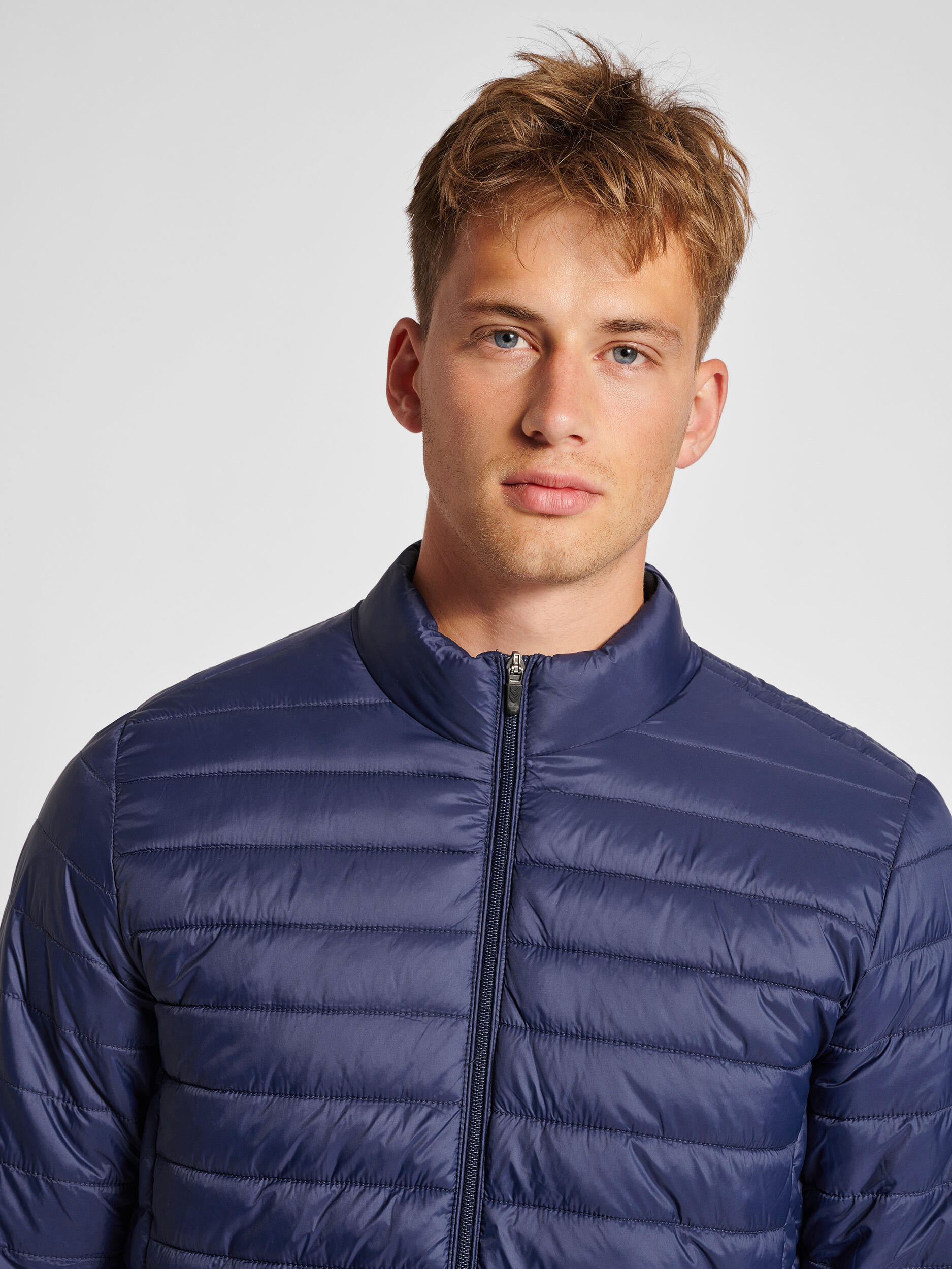 Daunenjacke Hummel Red 4/7