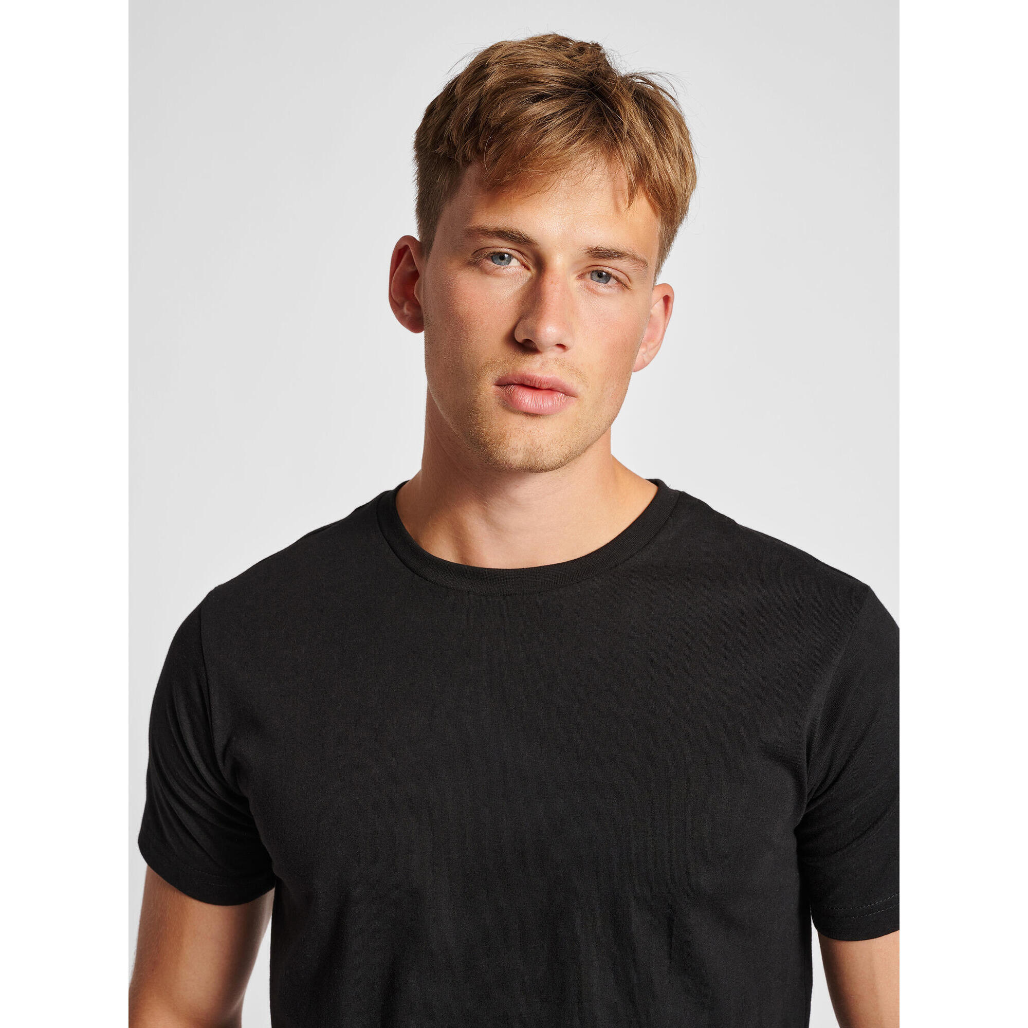 T-shirt Hummel Red Basic 4/7
