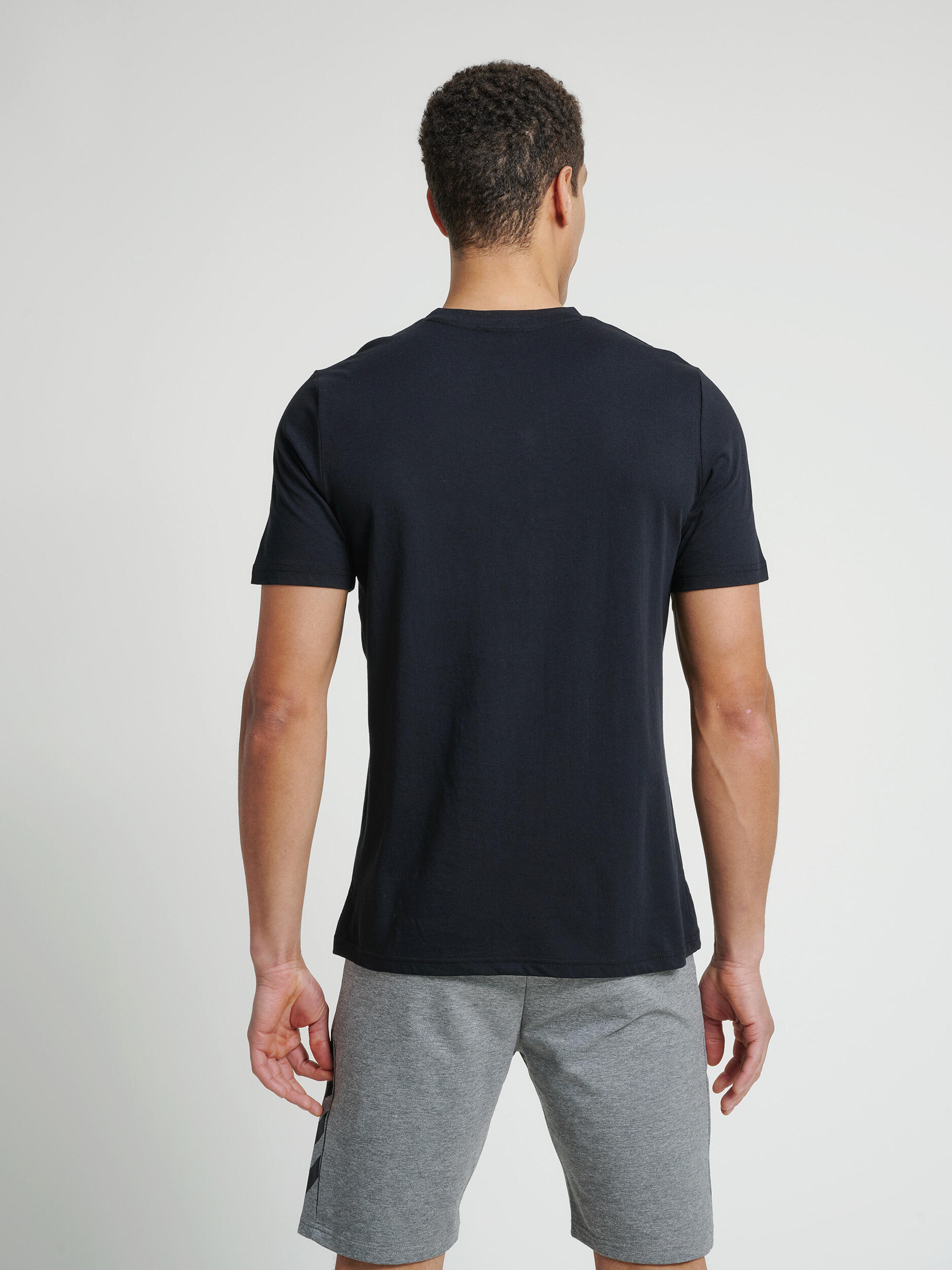 Enfiler T-Shirt Hmlisam Homme HUMMEL 4/7