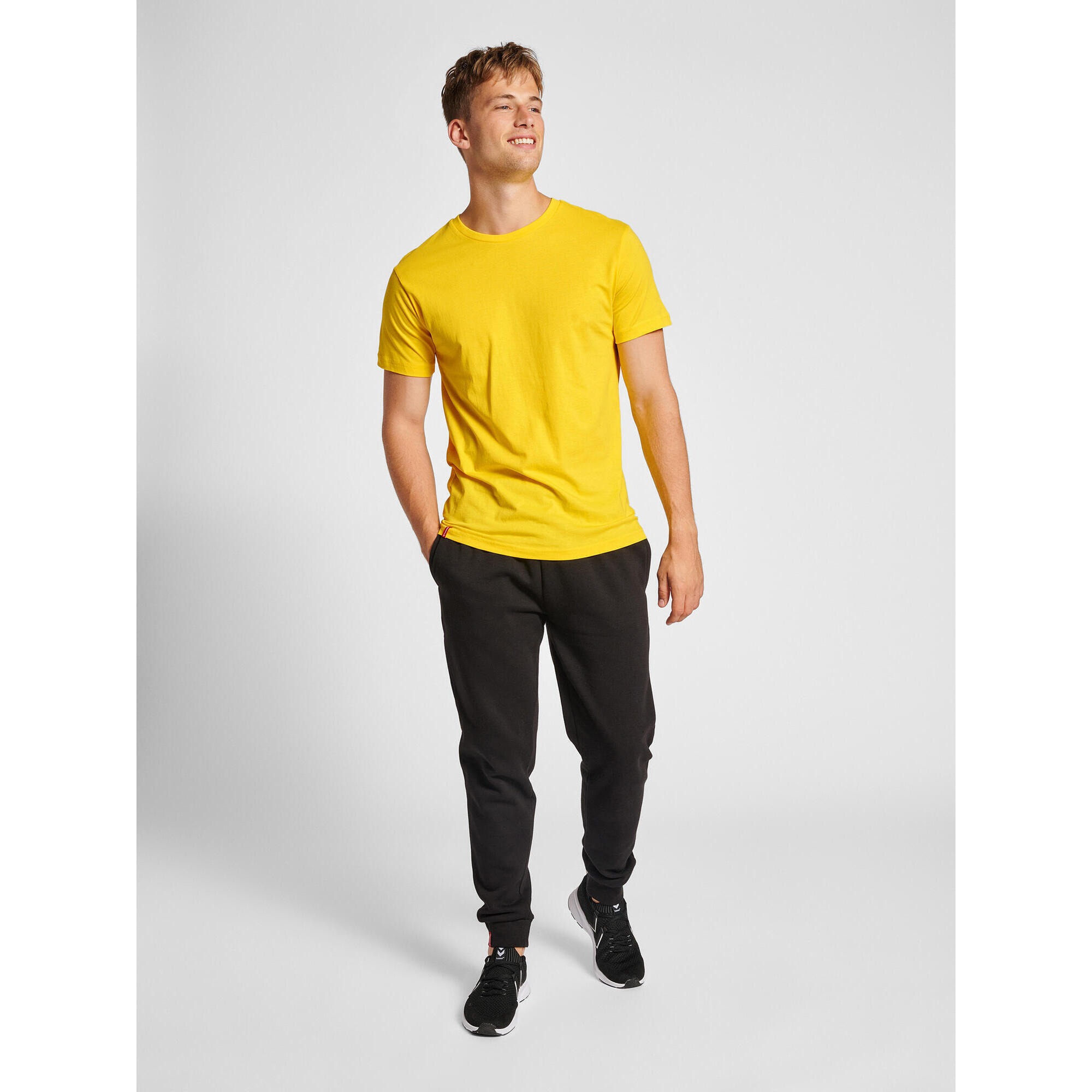 T-shirt Hummel Red Basic 2/7