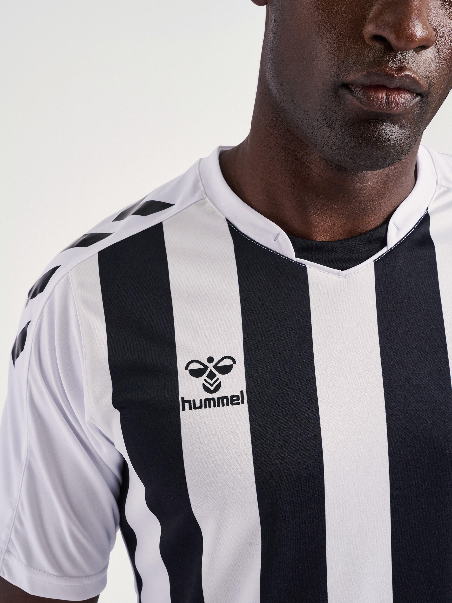 Camiseta Hmlcore Multideporte Hombre Transpirable De Secado Rápido Hummel 4/7