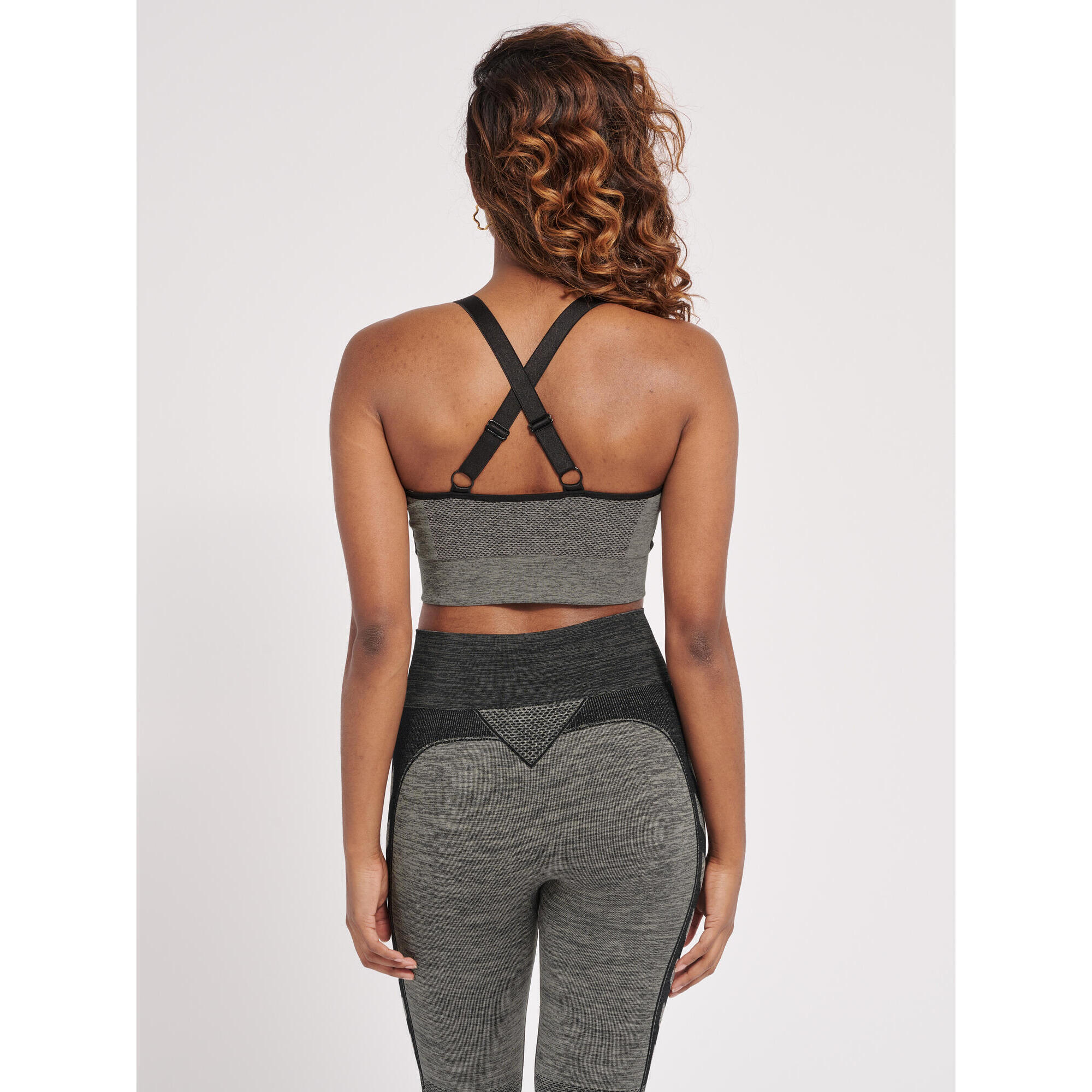 Enfiler Top Hmlclea Entraînement Femme 3/7