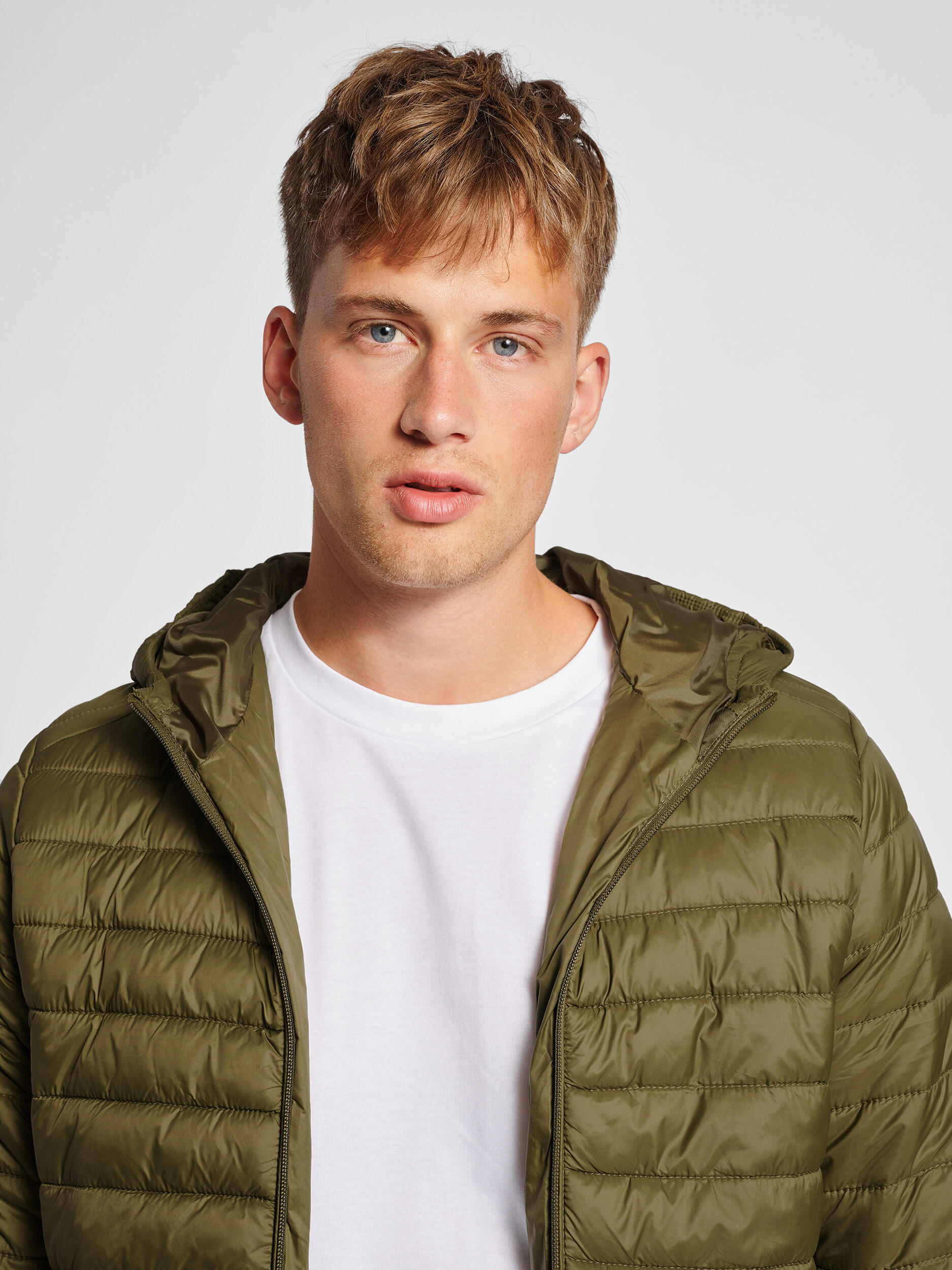 Daunenjacke mit Kapuze Hummel Red 4/7