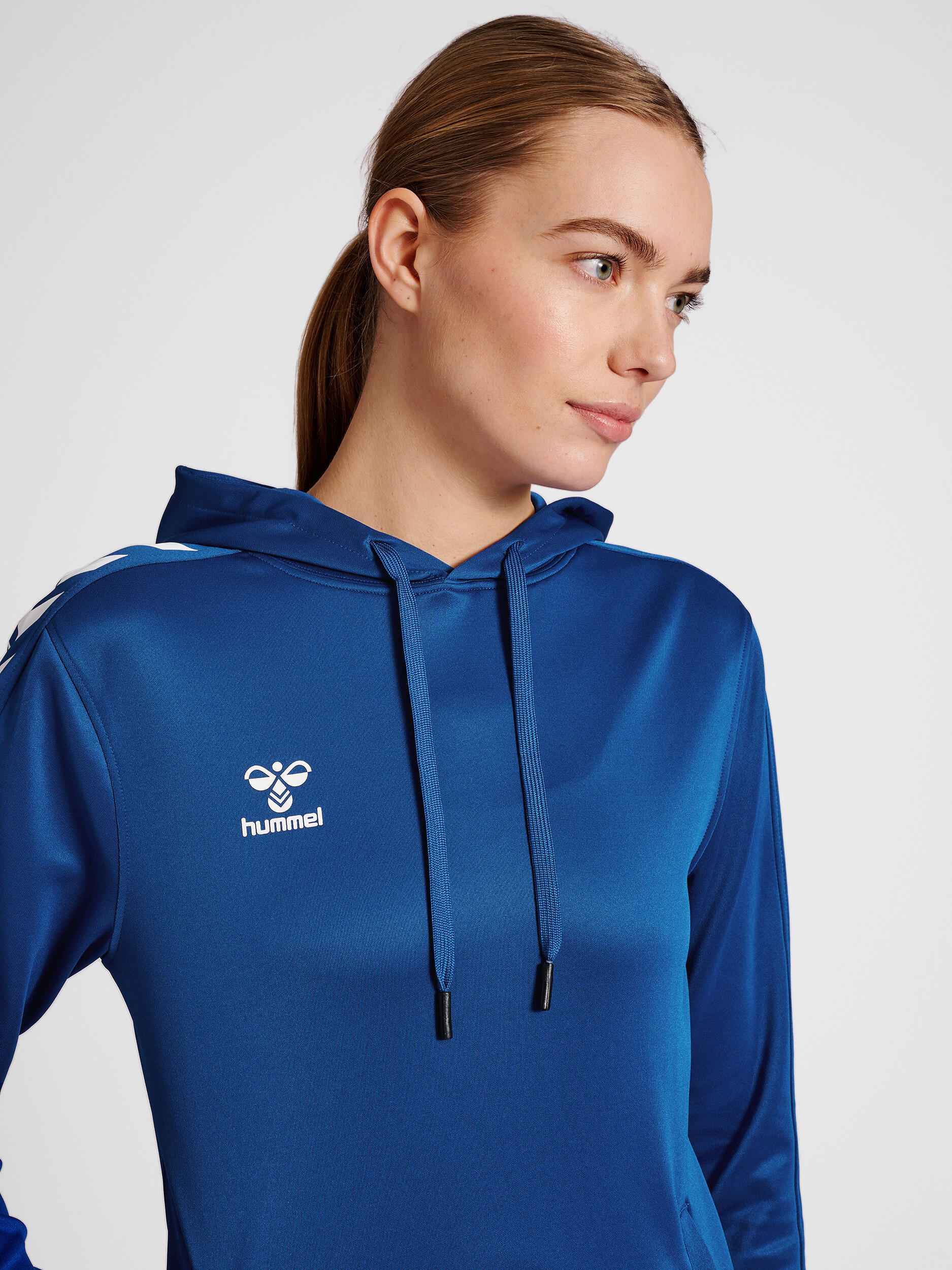 Felpa da donna in poliestere con cappuccio Hummel Core XK 4/7