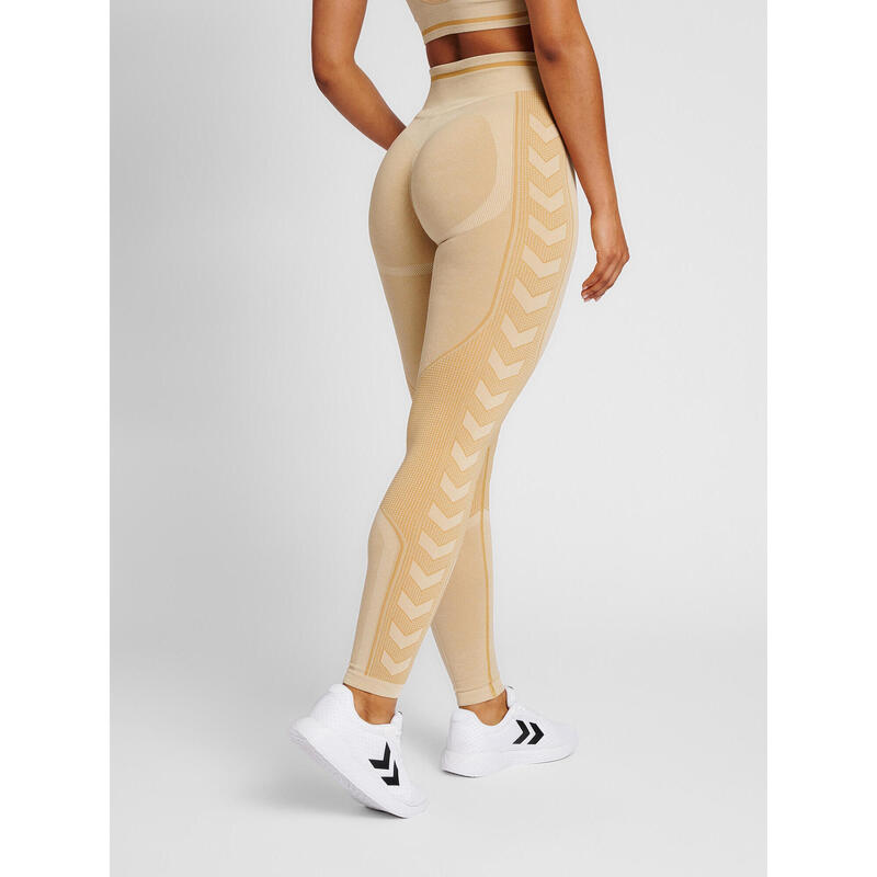 hummel Hmlfirst - Pantaloncini Corti da Allenamento da Donna, Senza Cuciture