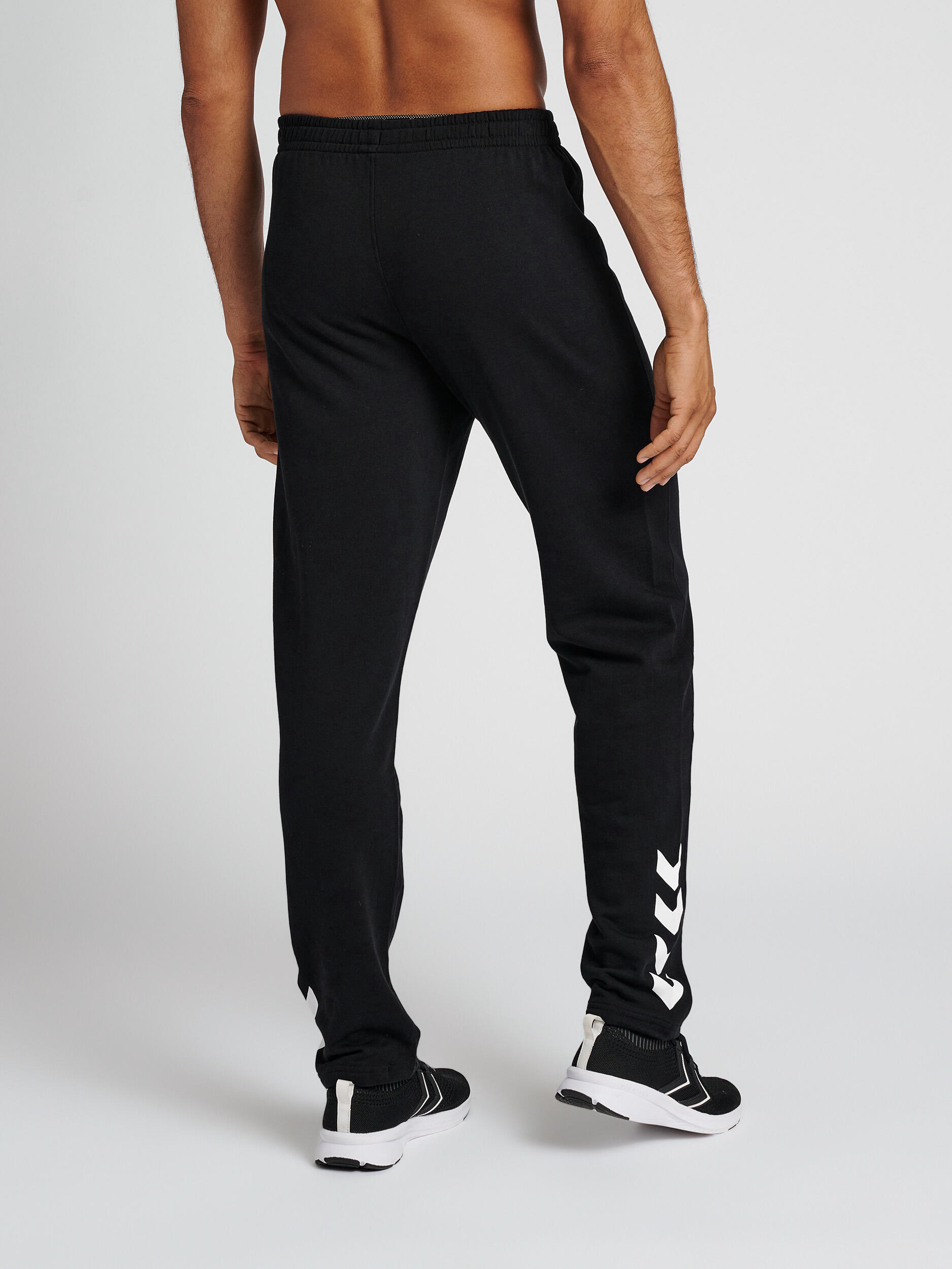 Pantaloni running Hummel hmlCore 3/7