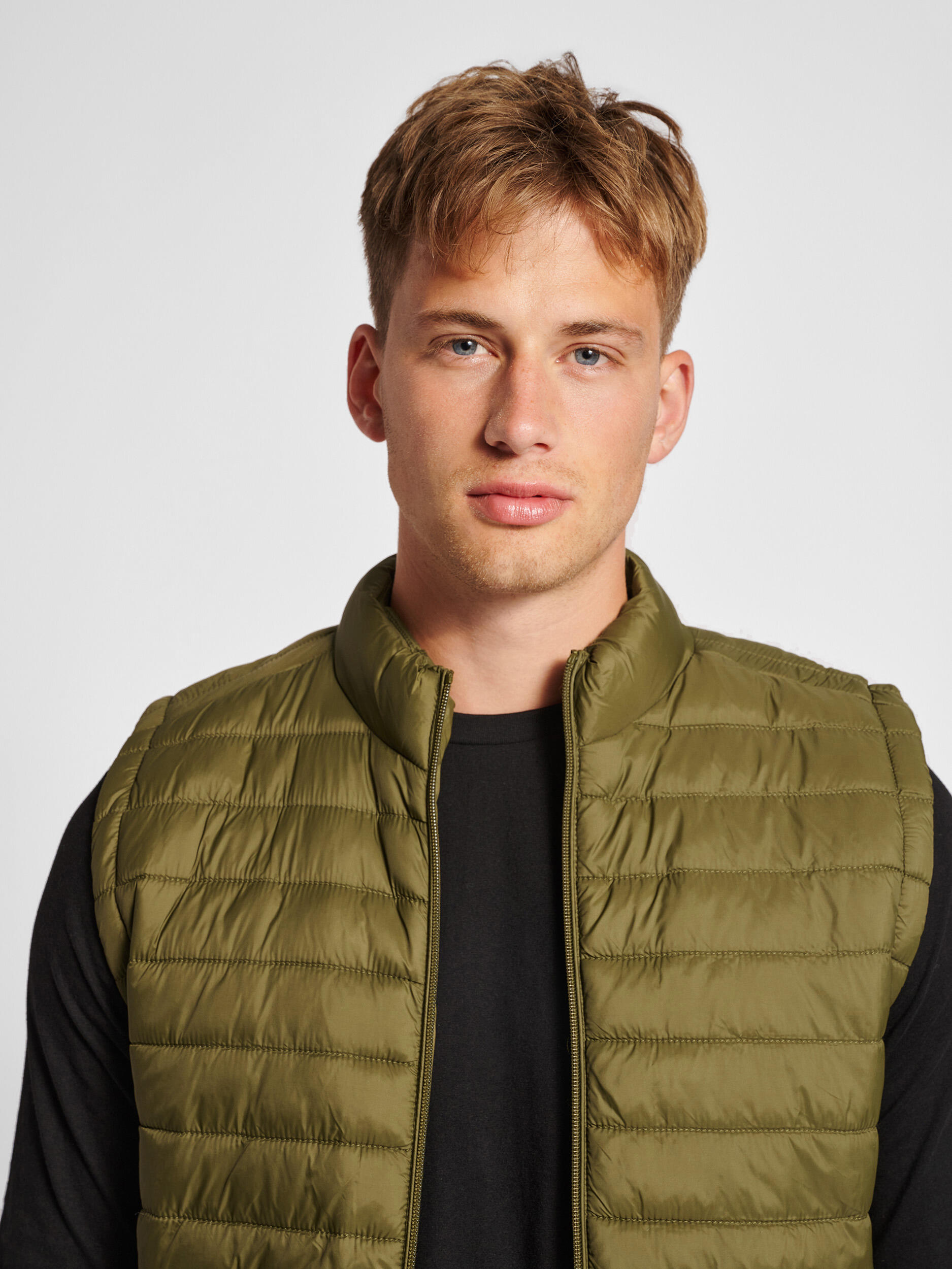 Ärmellose Daunenjacke Hummel Red 4/7