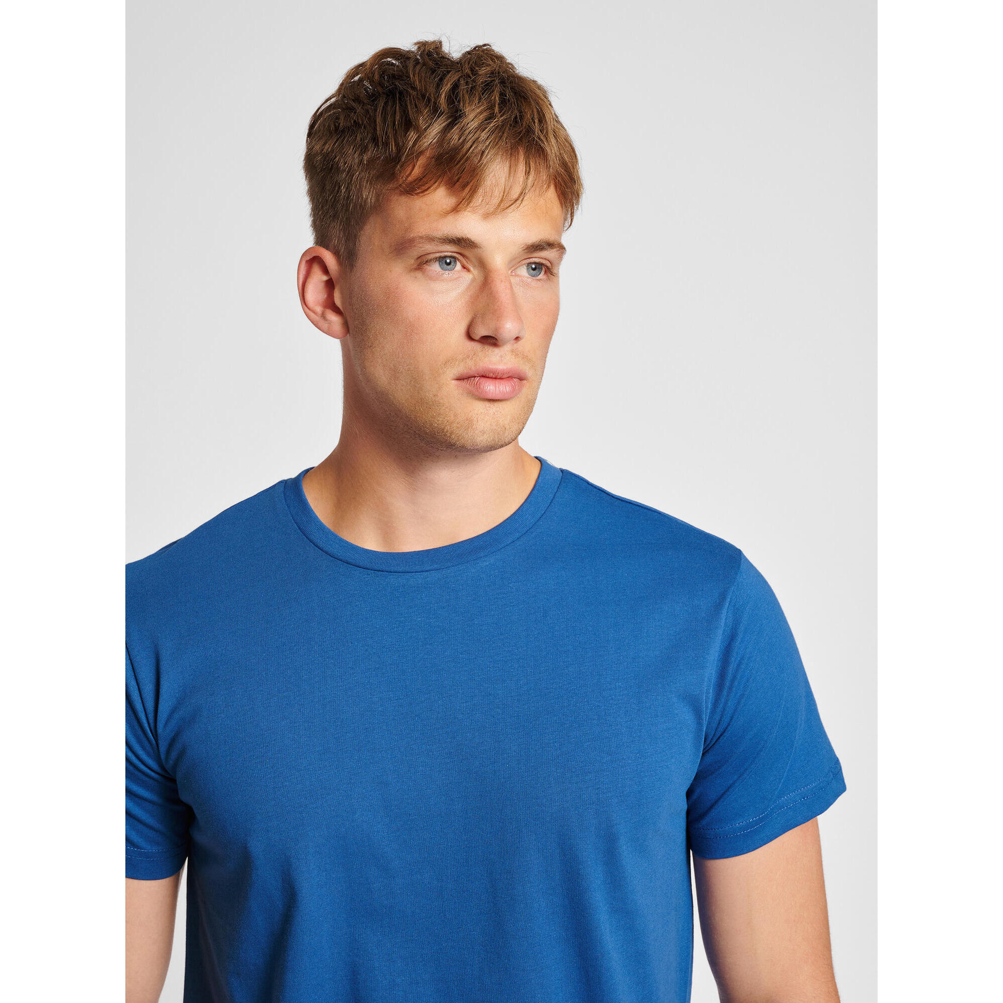 T-shirt Hummel Red Basic 3/7