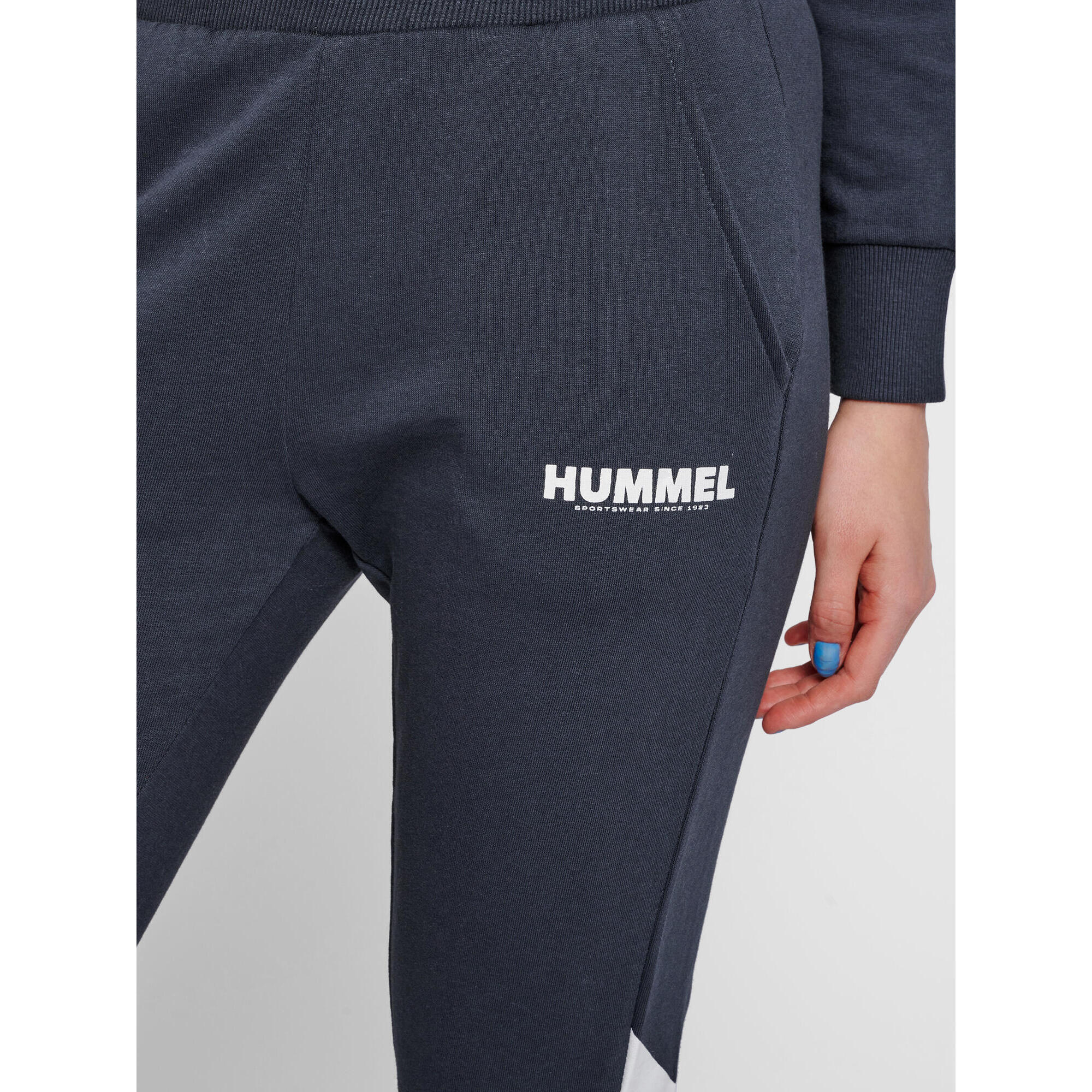 Women's tapered jogging suit Hummel Legacy