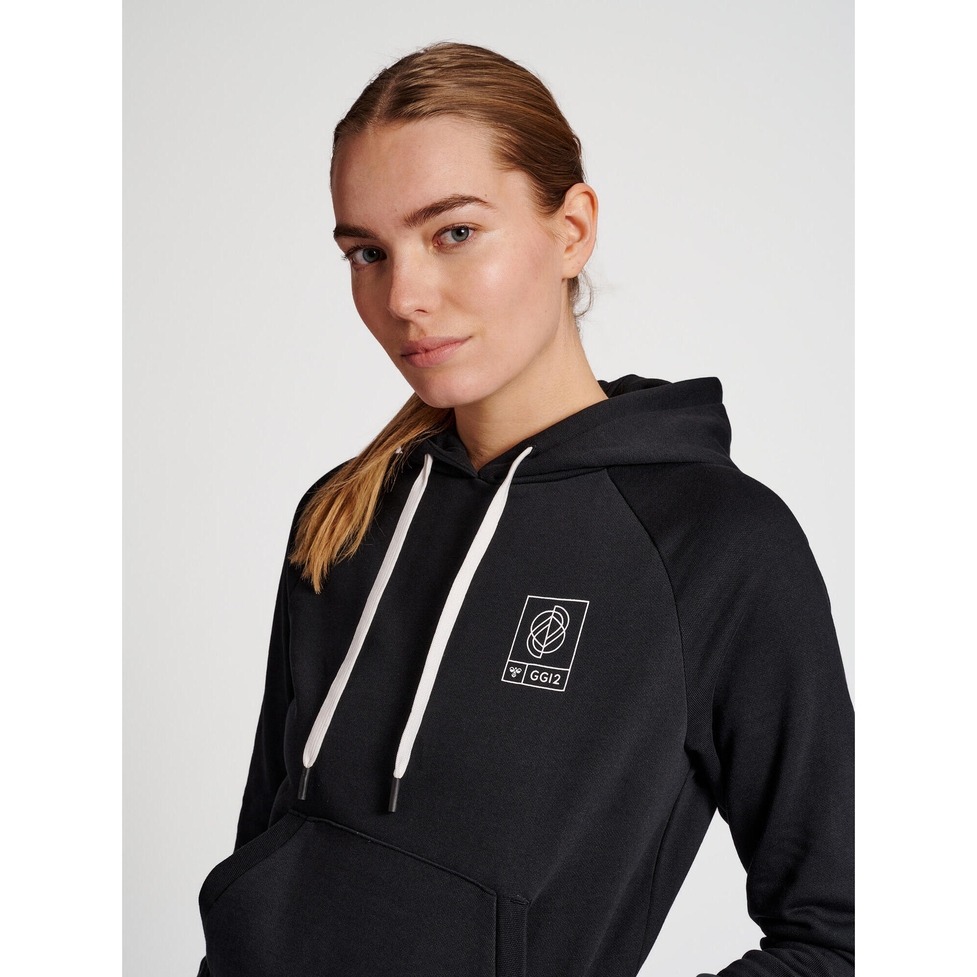 Women's hooded sweatshirt Hummel