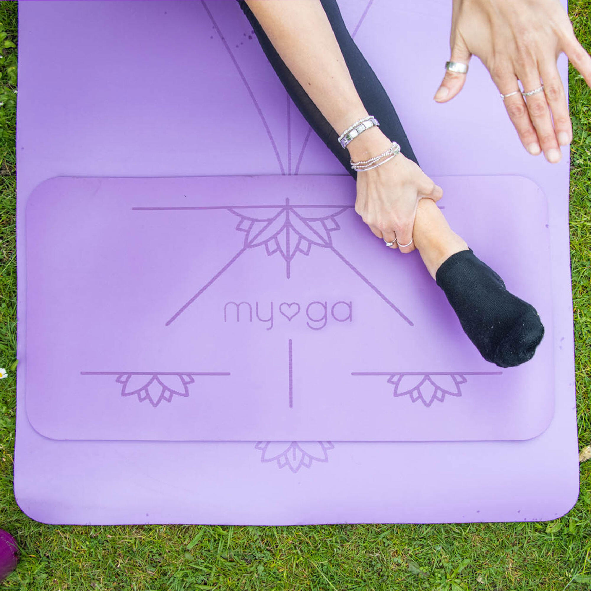 Myga Extra Large Purple Alignment Yoga Mat 5/8