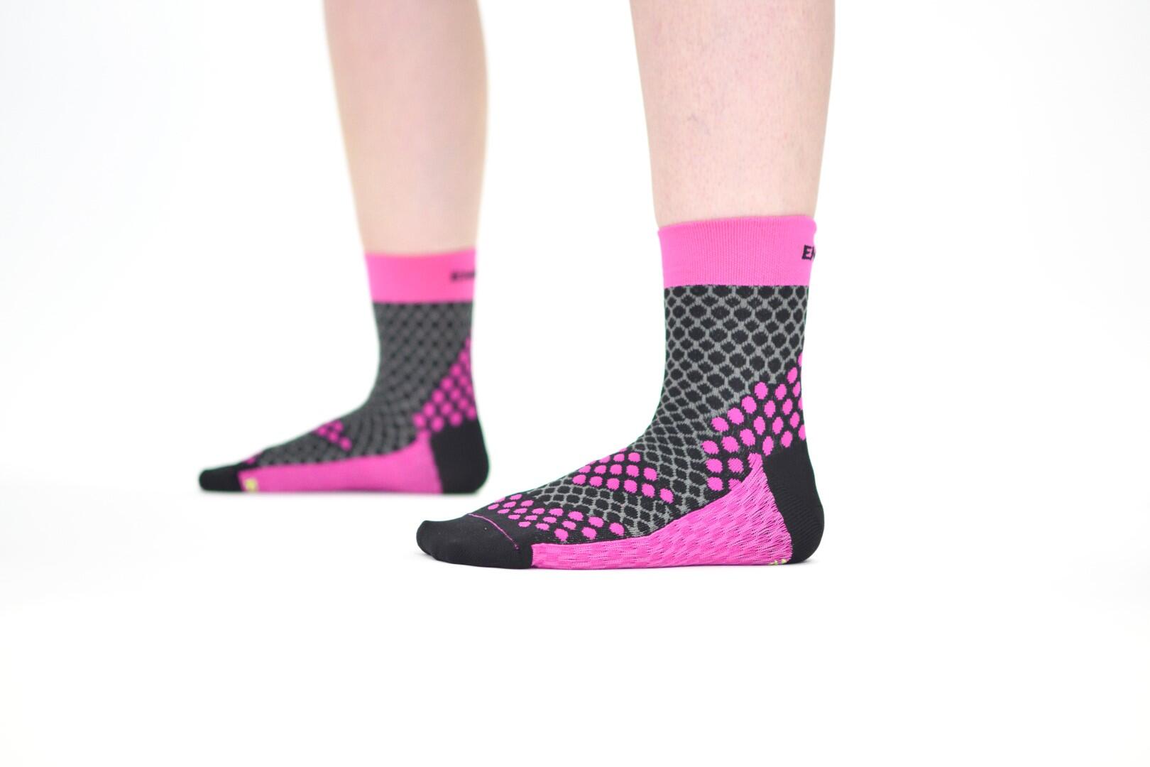 Calza tecnica running a compressione, resistente e versatile 3/4