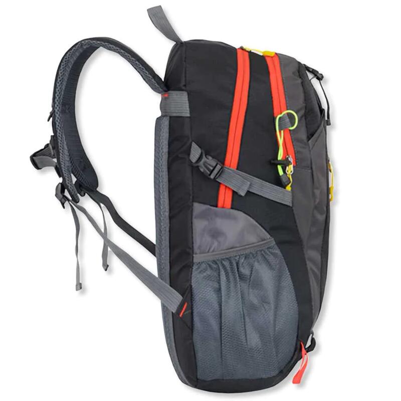 Mochila Impermeable 30 L Negra con 6 Múltiples Bolsillos