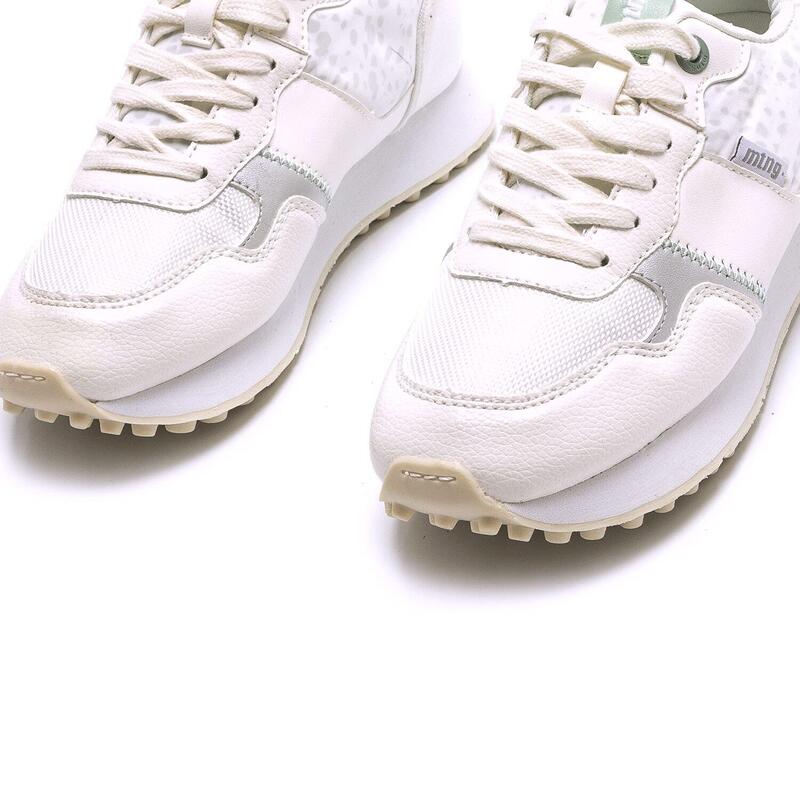 Zapatillas de caminar para mujer mtng selva en color blanco